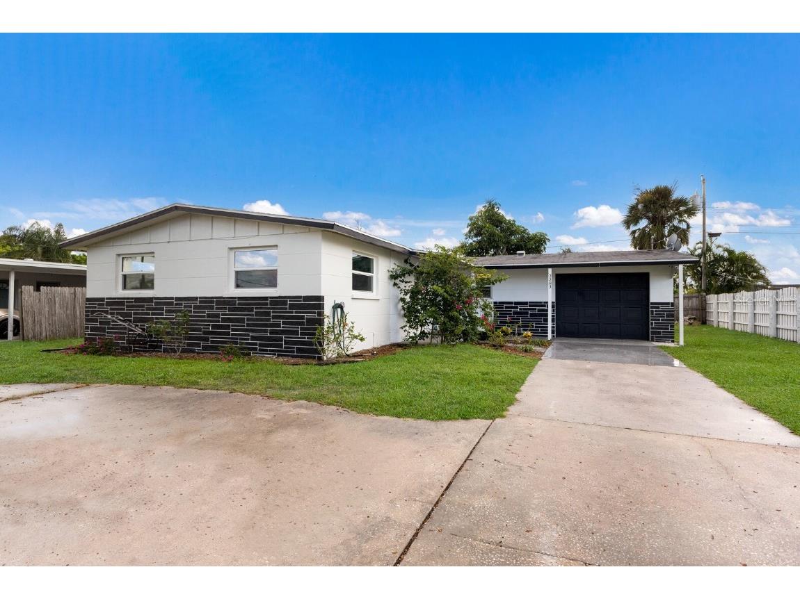 5303 40th Avenue W Bradenton FL 34209 A4662671 image1