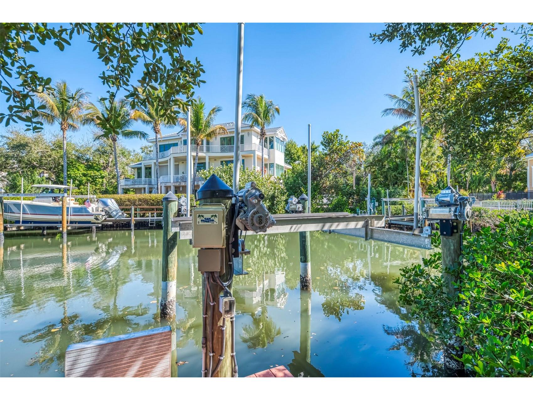 5303 Hidden Harbor Road Sarasota FL 34242 - HIDDEN HARBOR CANAL N6143036 image53
