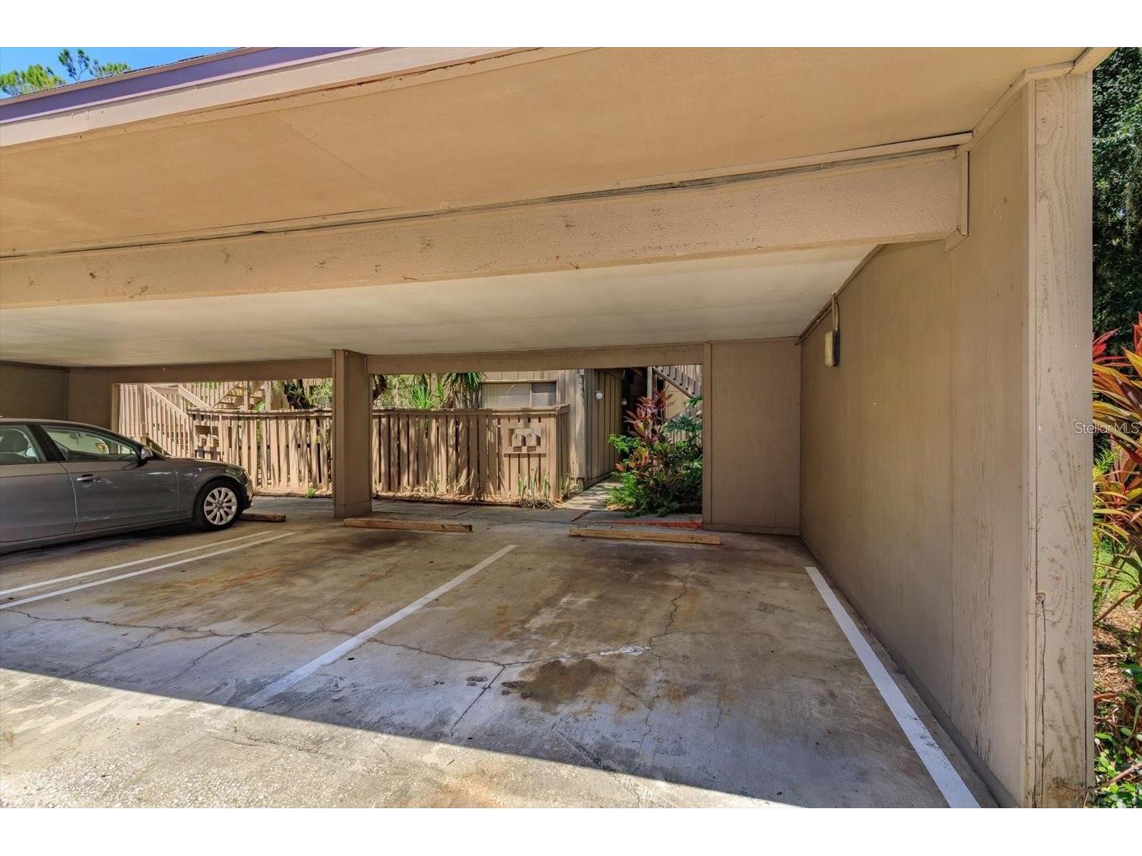 5303 Indian Creek Drive #D Orlando FL 32811 O6406171 image27