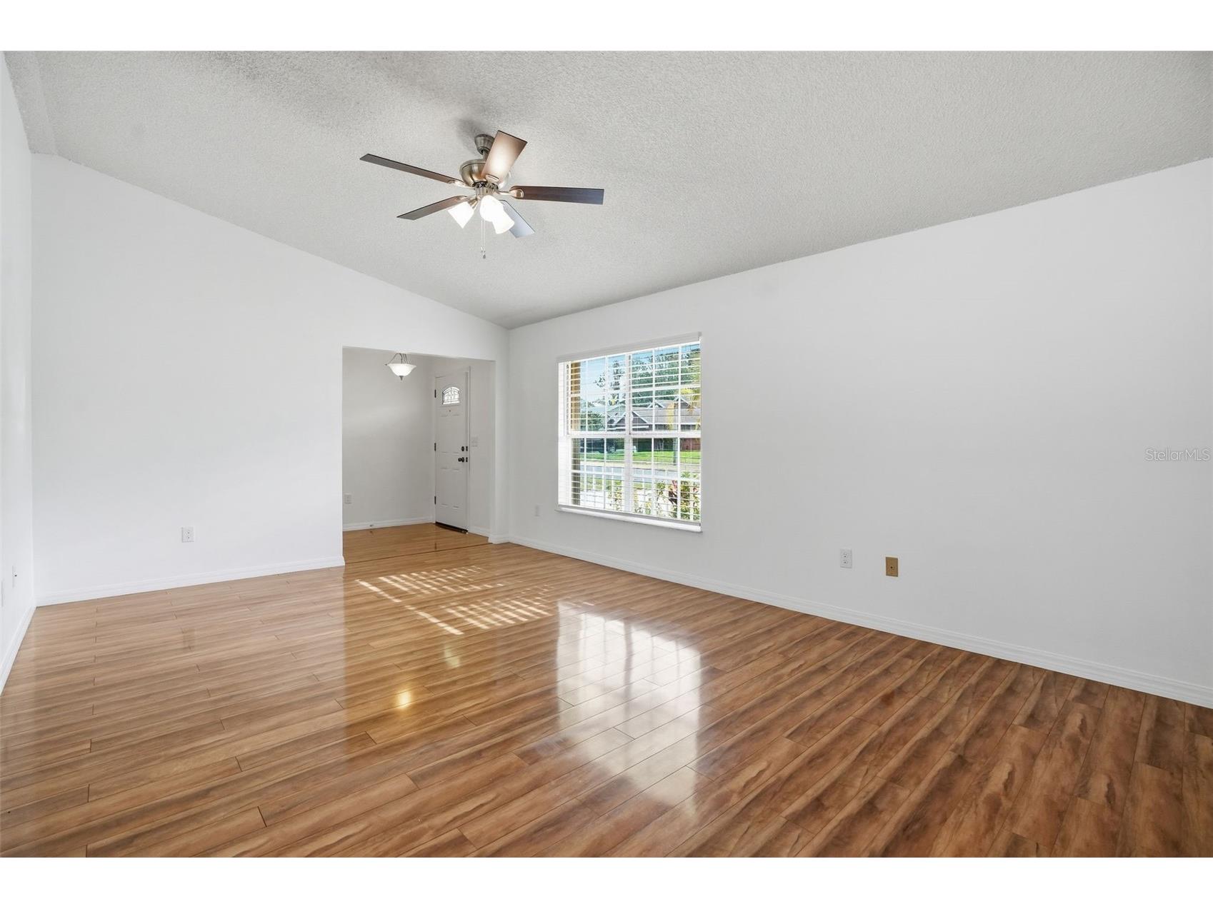 5303 Las Flores Viaduct New Port Richey FL 34655 W7883853 image5