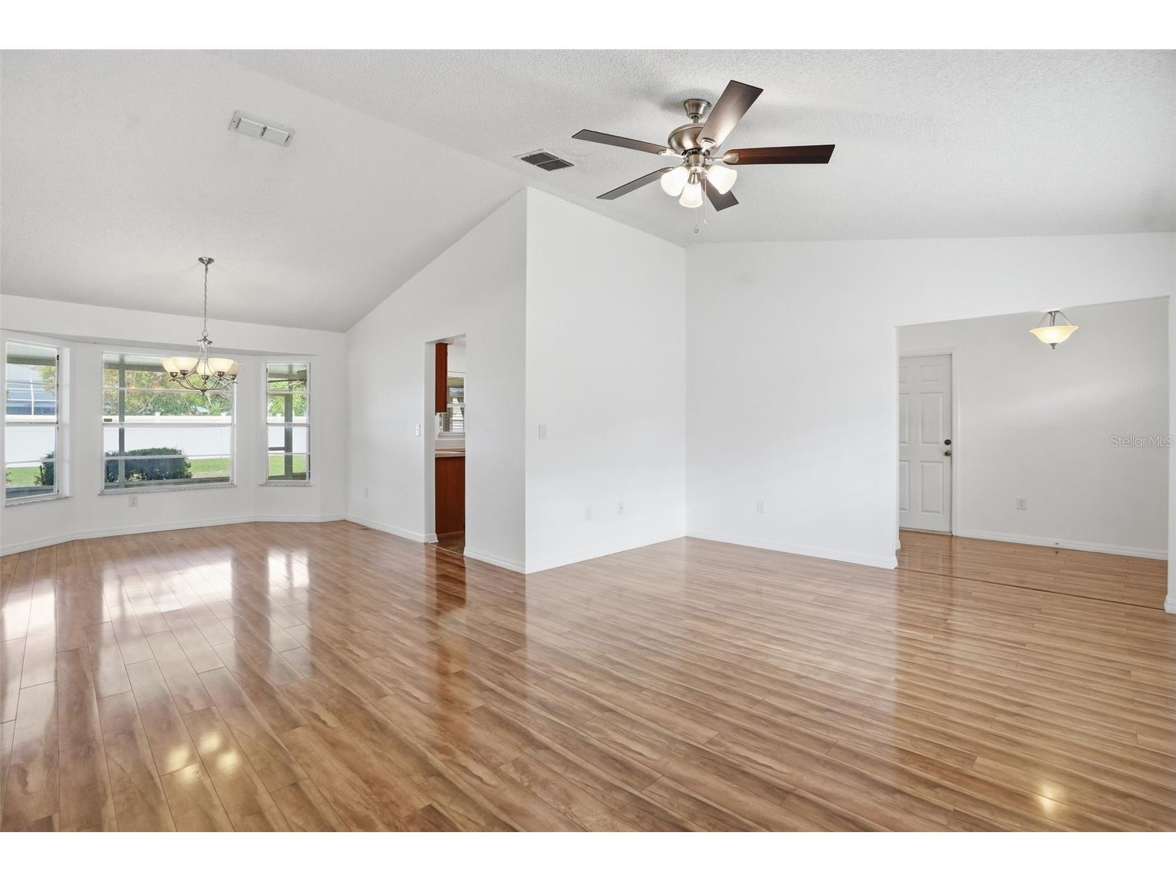 5303 Las Flores Viaduct New Port Richey FL 34655 W7883853 image7