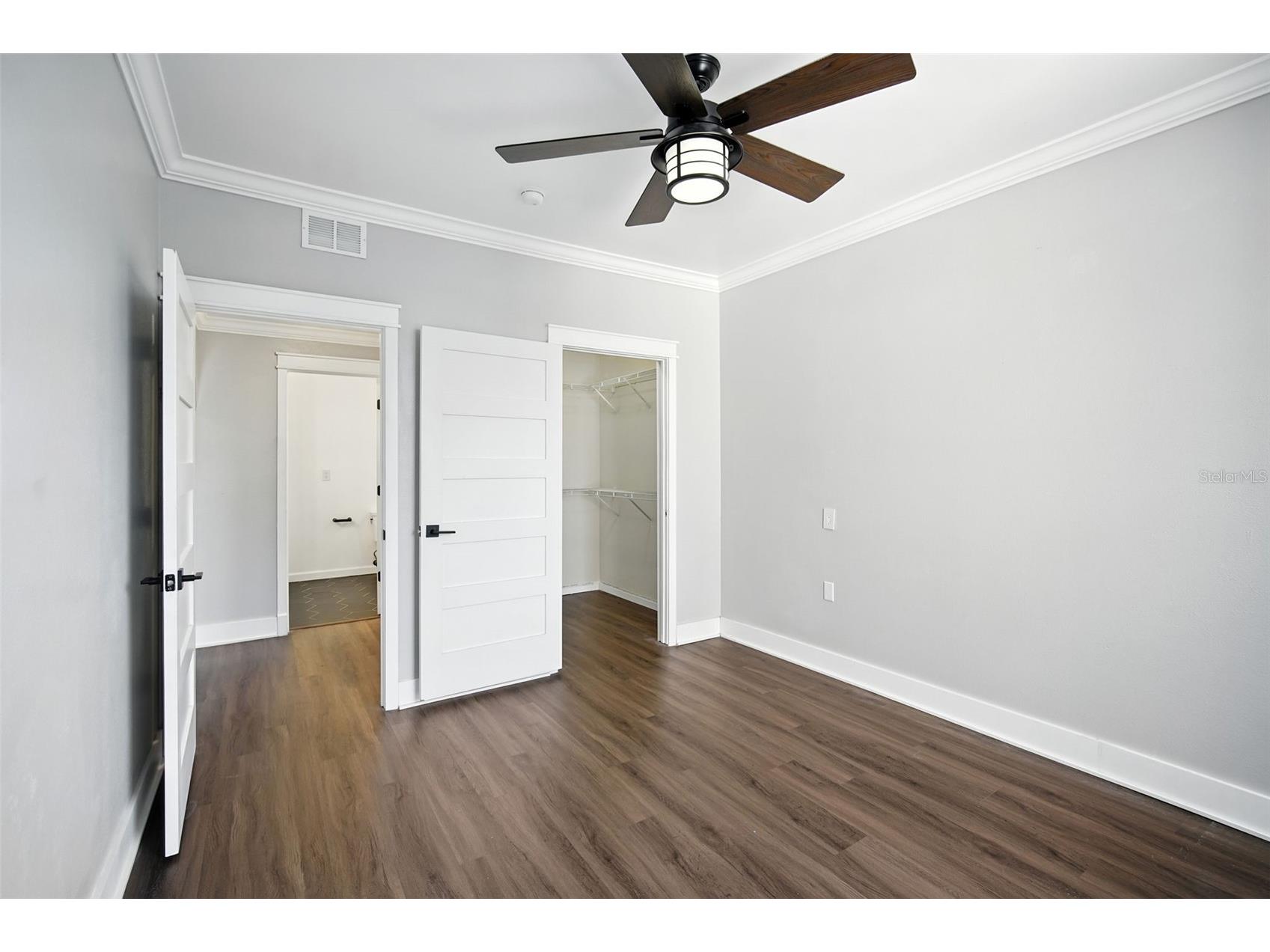 5304 Bay Club Circle Tampa FL 33607 TB8486550 image14