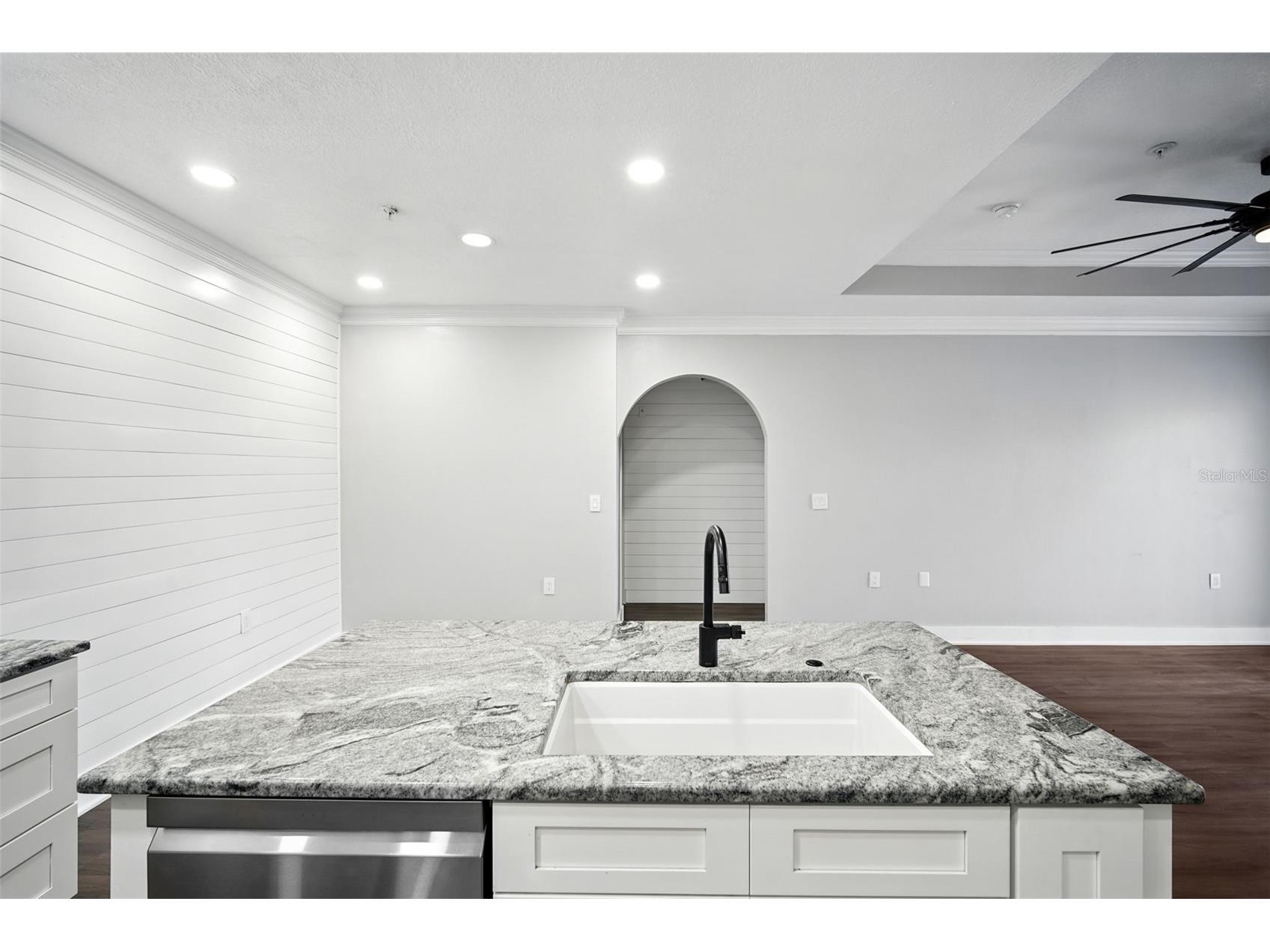 5304 Bay Club Circle Tampa FL 33607 TB8486550 image9