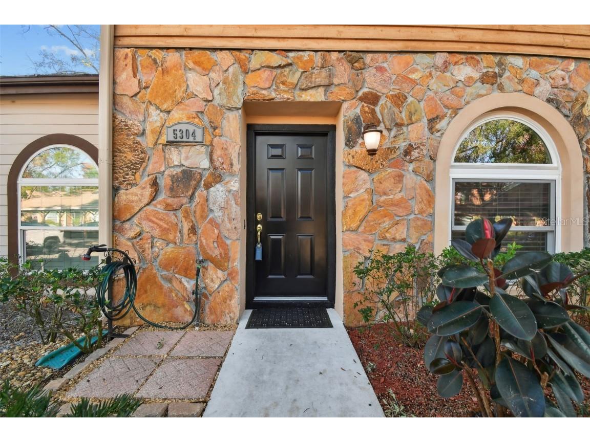 5304 Rollinsford Court Tampa FL 33624 TB8334424 image1