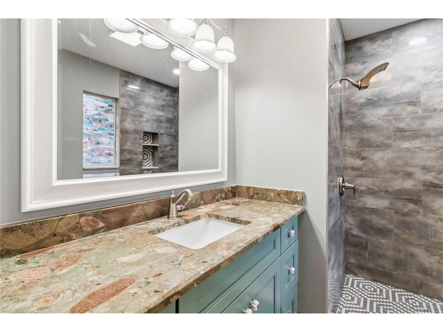 5304 Rosecrest Circle Tampa FL 33617 TB8476198 image10