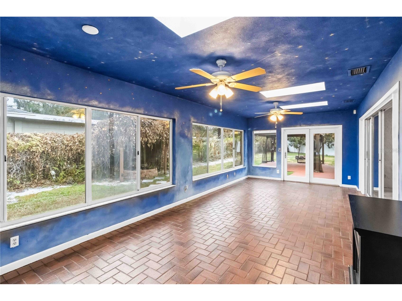 5304 Rosecrest Circle Tampa FL 33617 TB8476198 image16