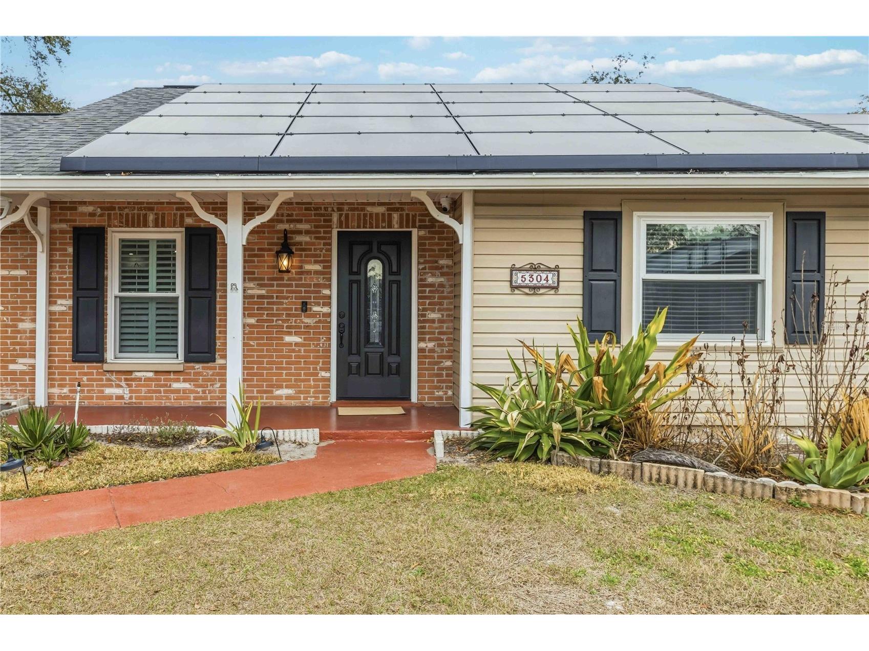 5304 Rosecrest Circle Tampa FL 33617 TB8476198 image2