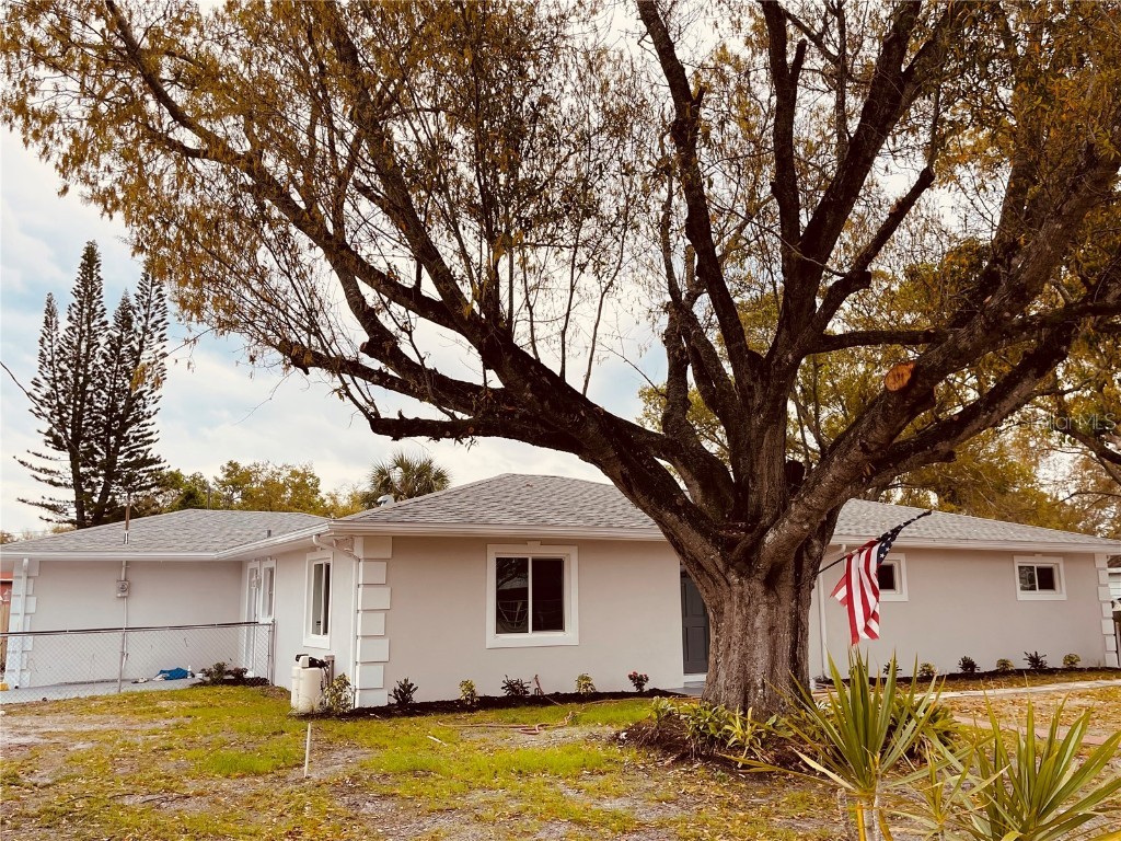 5305 15th Street Court E Bradenton FL 34203 A4601986 image1