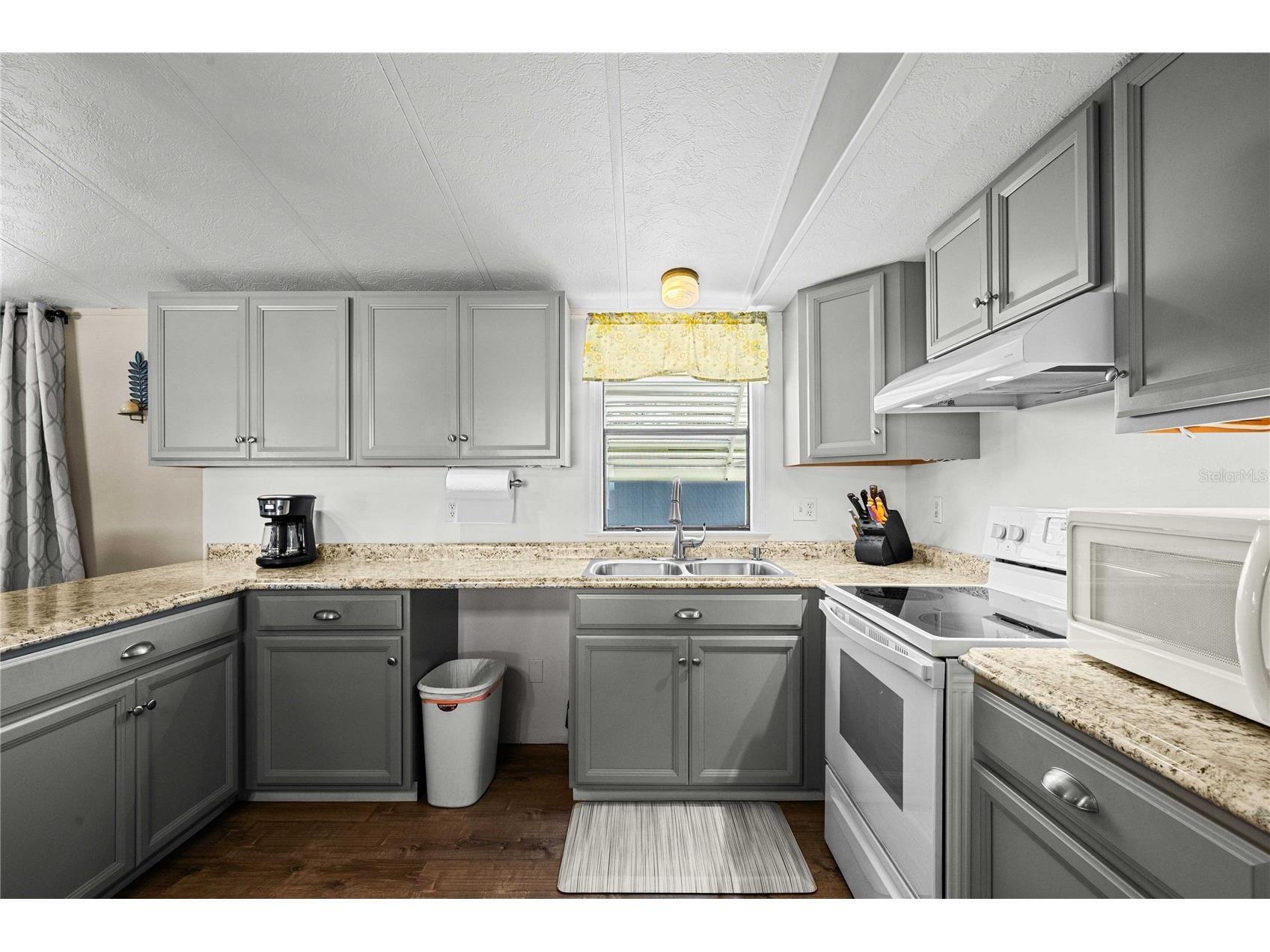 5305 Antigua Drive Zephyrhills FL 33541 TB8469937 image6