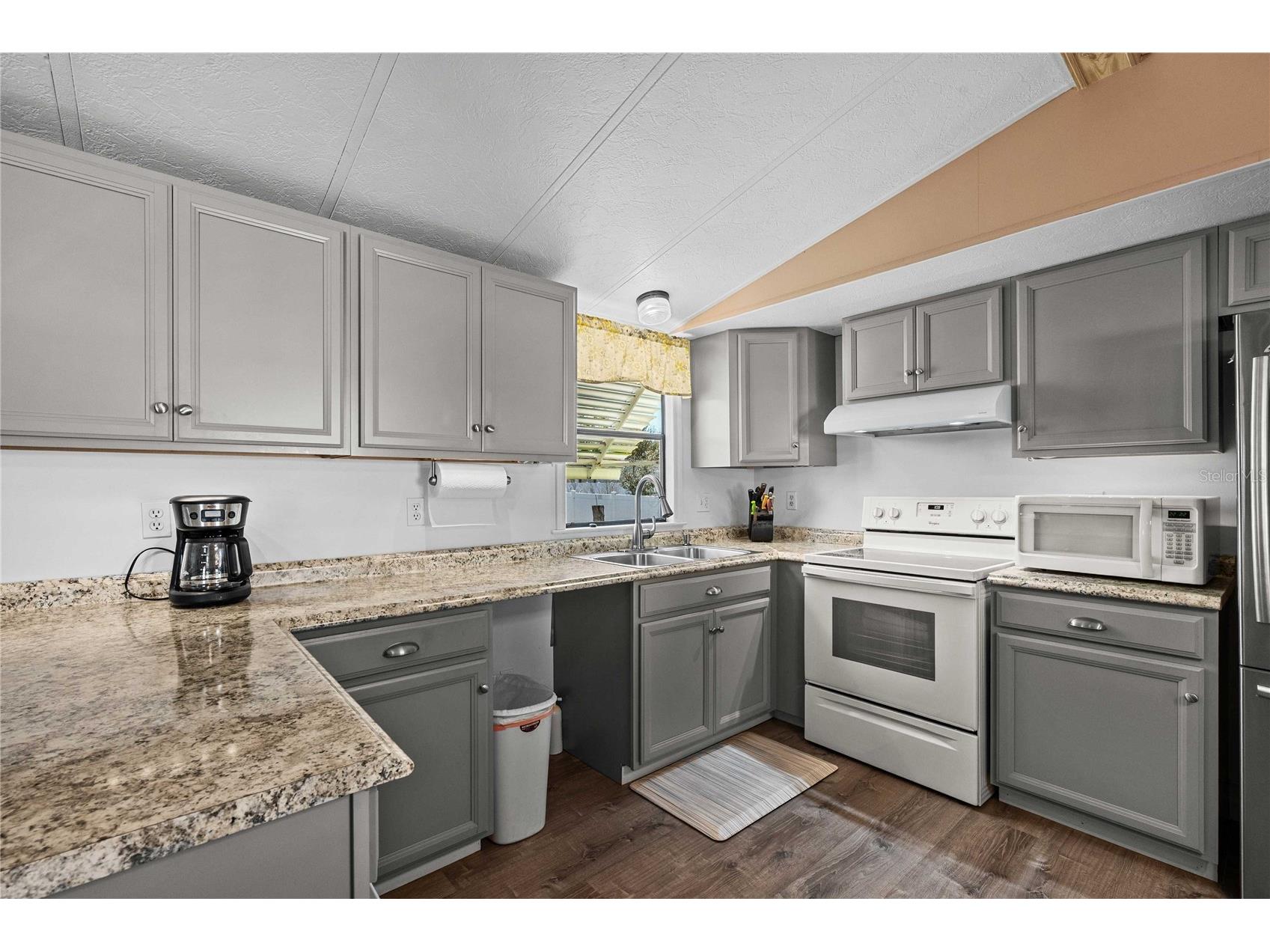 5305 Antigua Drive Zephyrhills FL 33541 TB8469937 image7