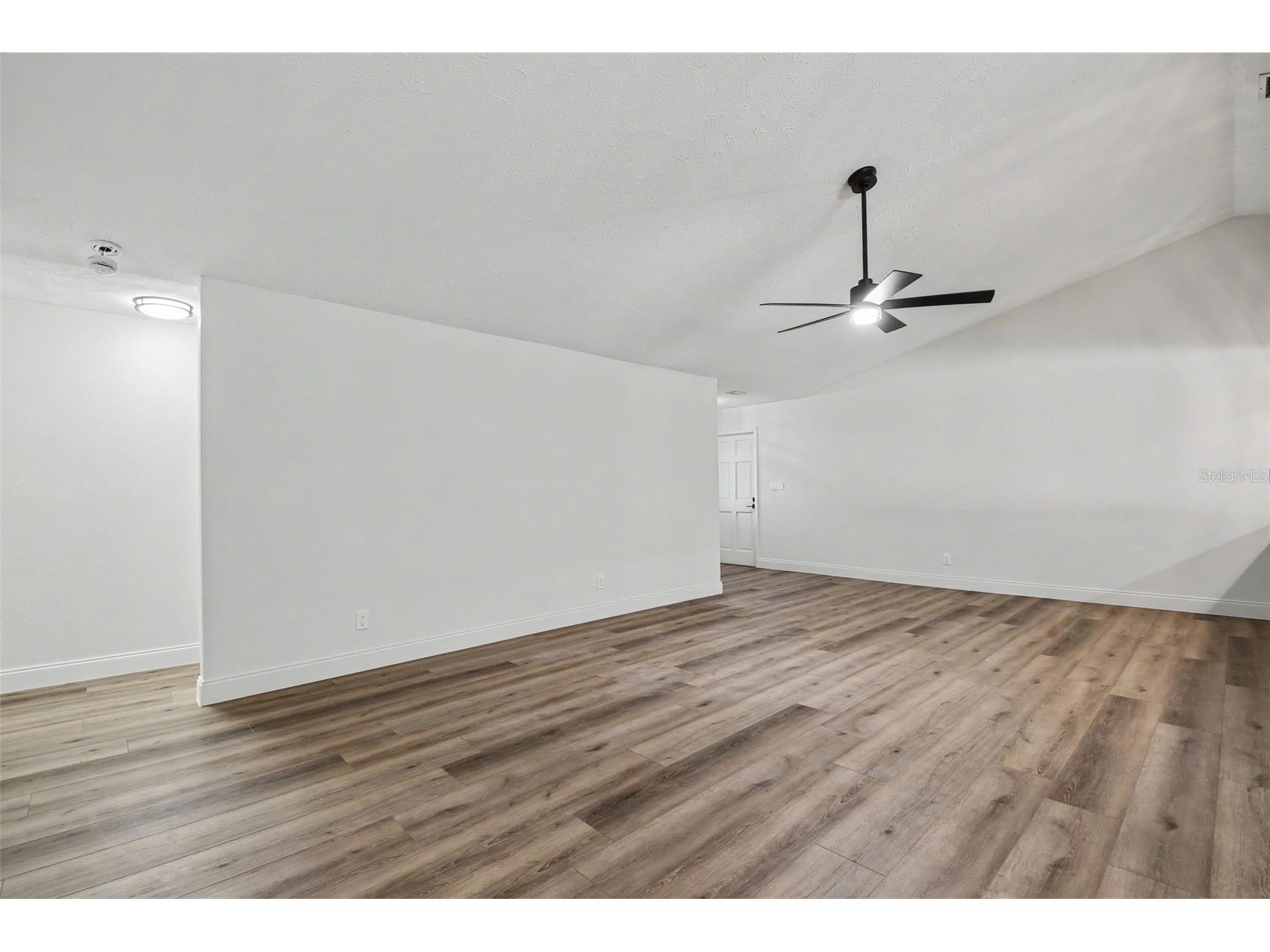 5305 E 127th Avenue Tampa FL 33617 W7887084 image5