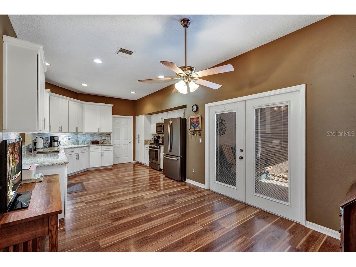 5305 Indian Ocean Loop Tavares FL 32778 V4941959 image15