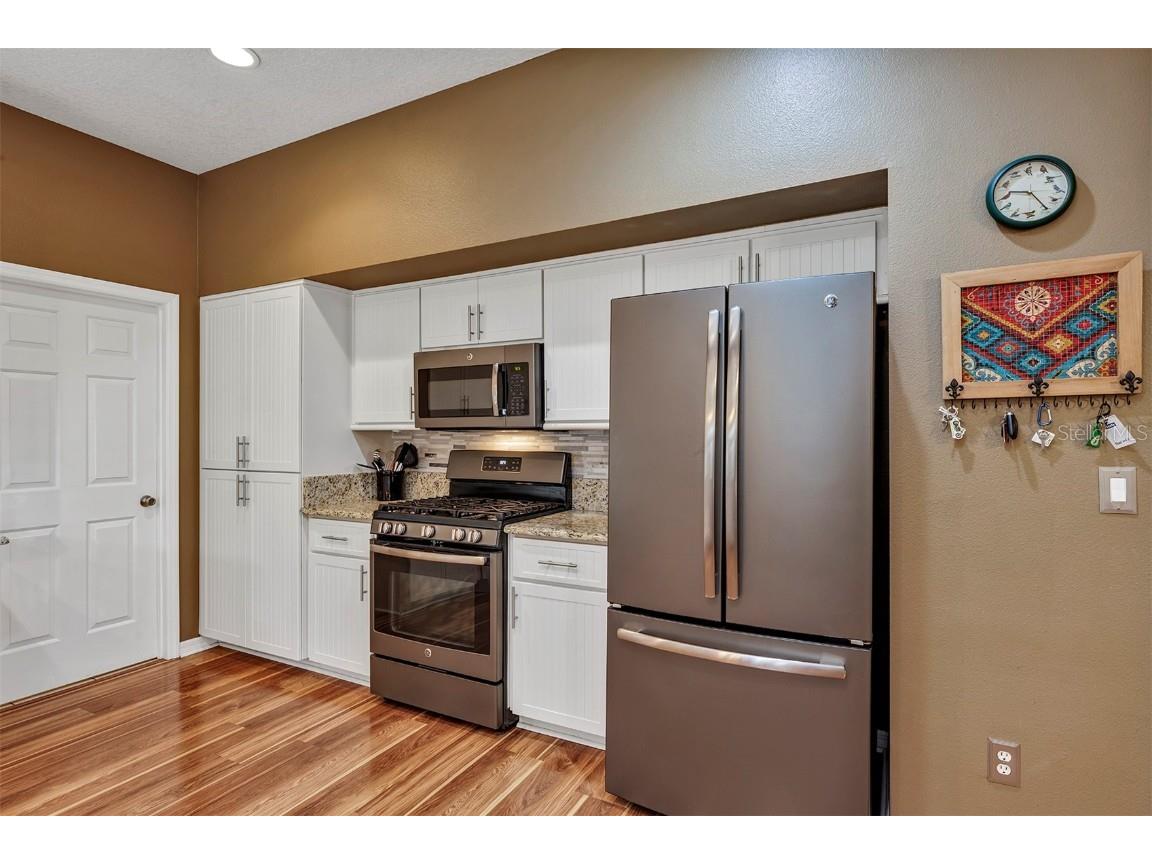 5305 Indian Ocean Loop Tavares FL 32778 V4941959 image16