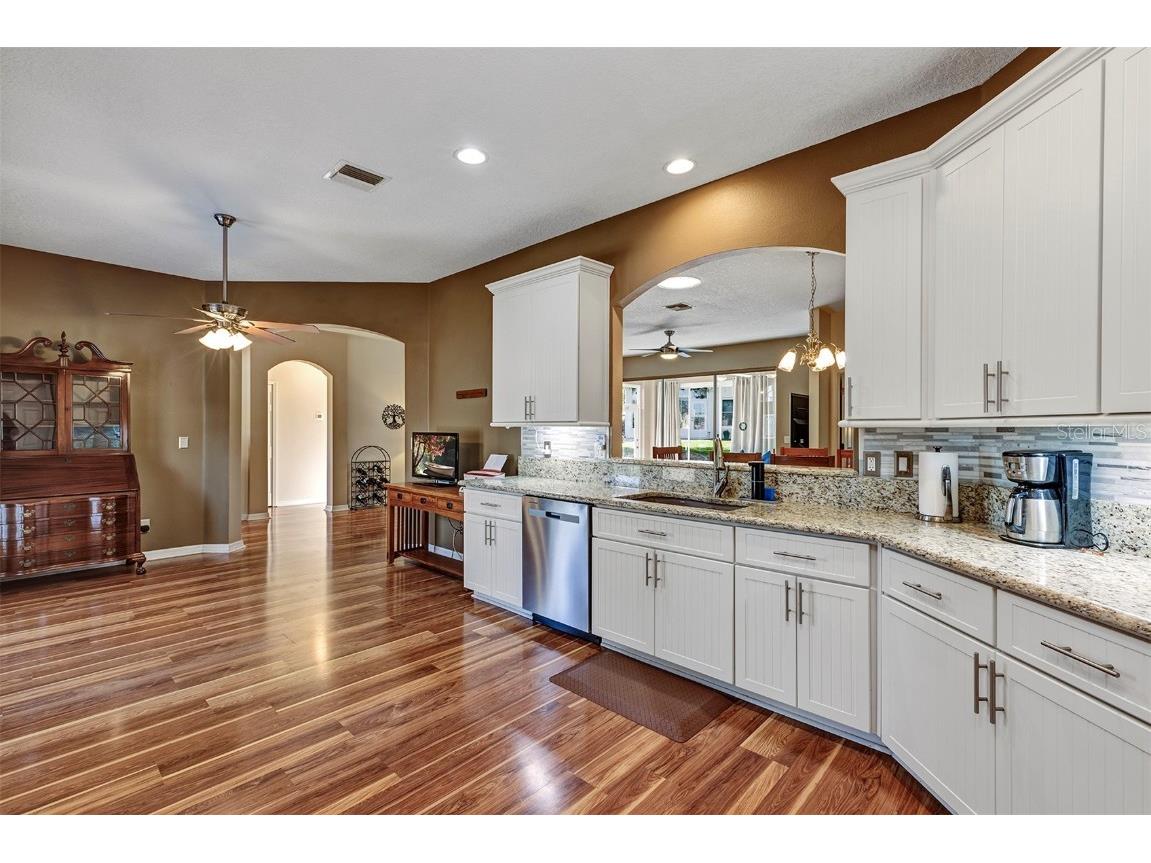 5305 Indian Ocean Loop Tavares FL 32778 V4941959 image18