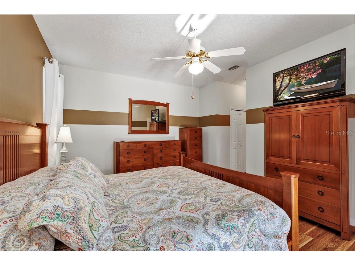 5305 Indian Ocean Loop Tavares FL 32778 V4941959 image24