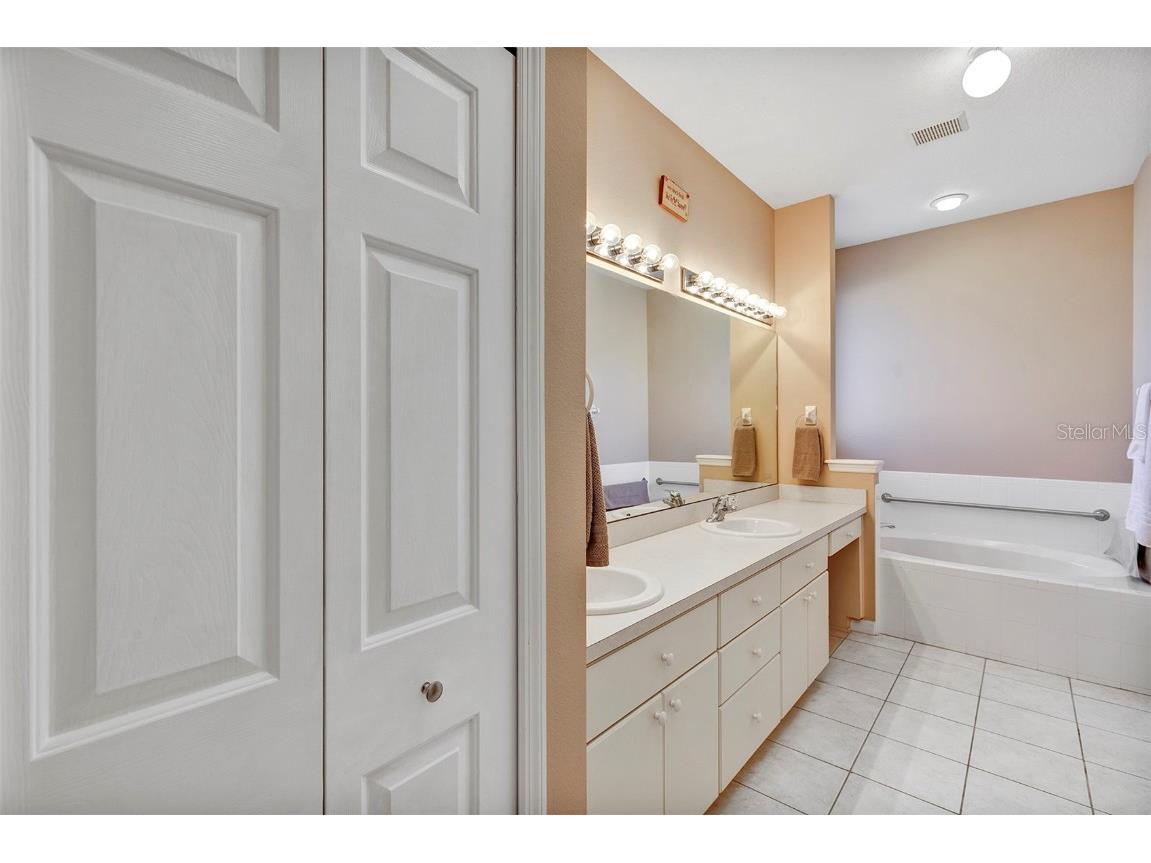 5305 Indian Ocean Loop Tavares FL 32778 V4941959 image26