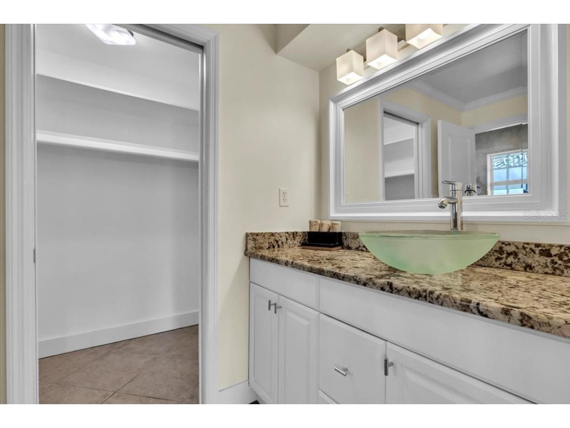 5305 Malaluka Court Cape Coral FL 33904 - CALOOSAHATCHEE RIVER C7517023 image17