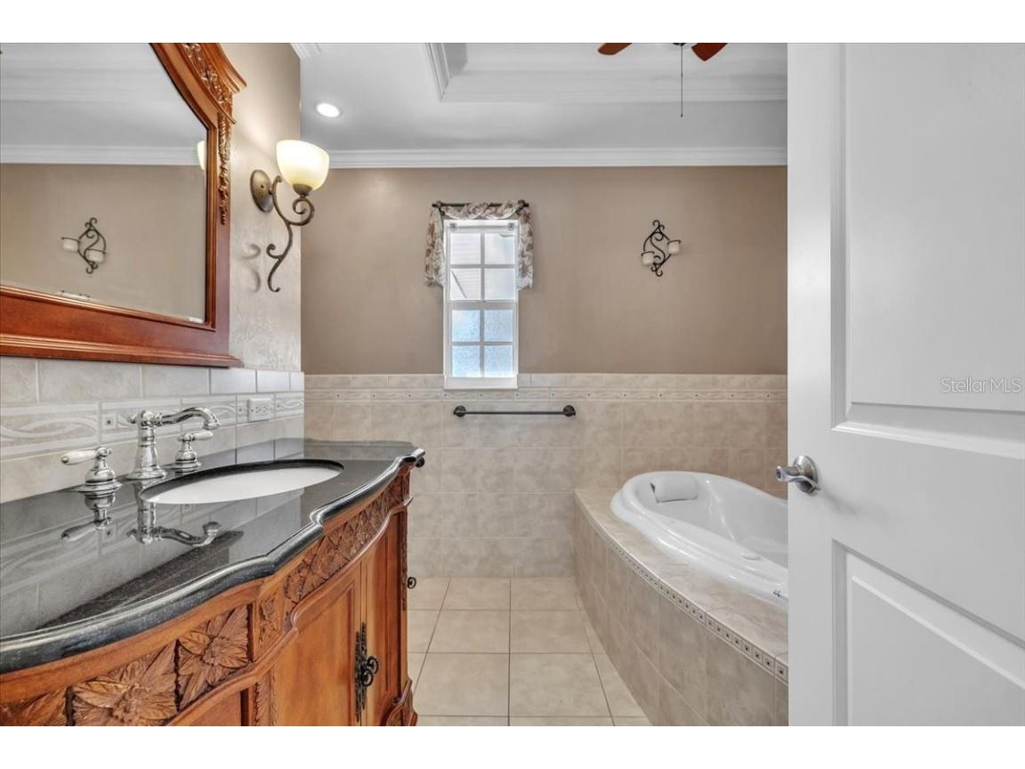 5305 Malaluka Court Cape Coral FL 33904 - CALOOSAHATCHEE RIVER C7517023 image21