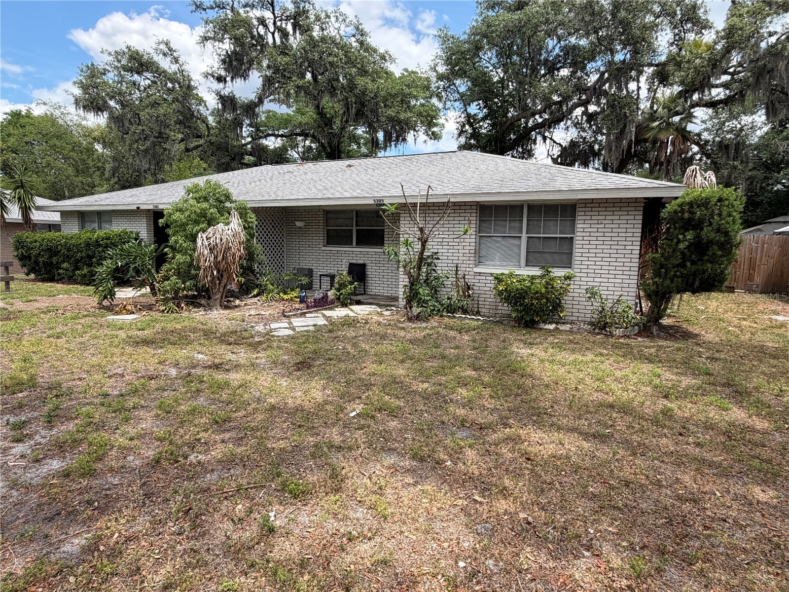 5305 Oakwood Court #17 Tampa FL 33610 K4903457 image1