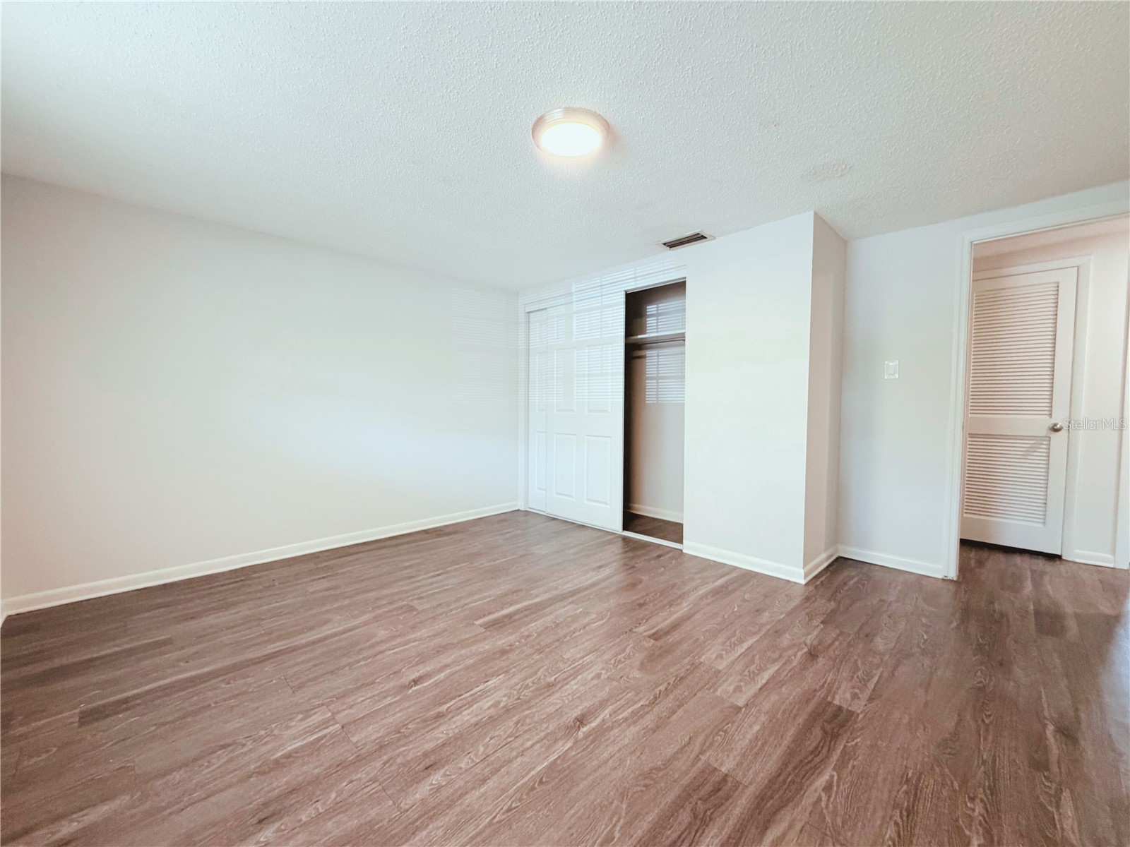 5305 Oakwood Court #17 Tampa FL 33610 K4903457 image5