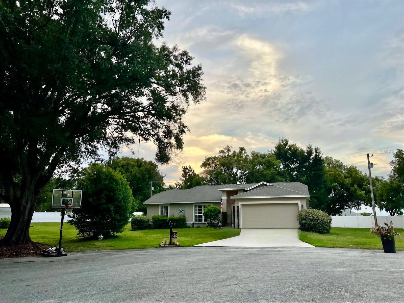 5305 Ray Place Lakeland FL 33813 P4939024 image1