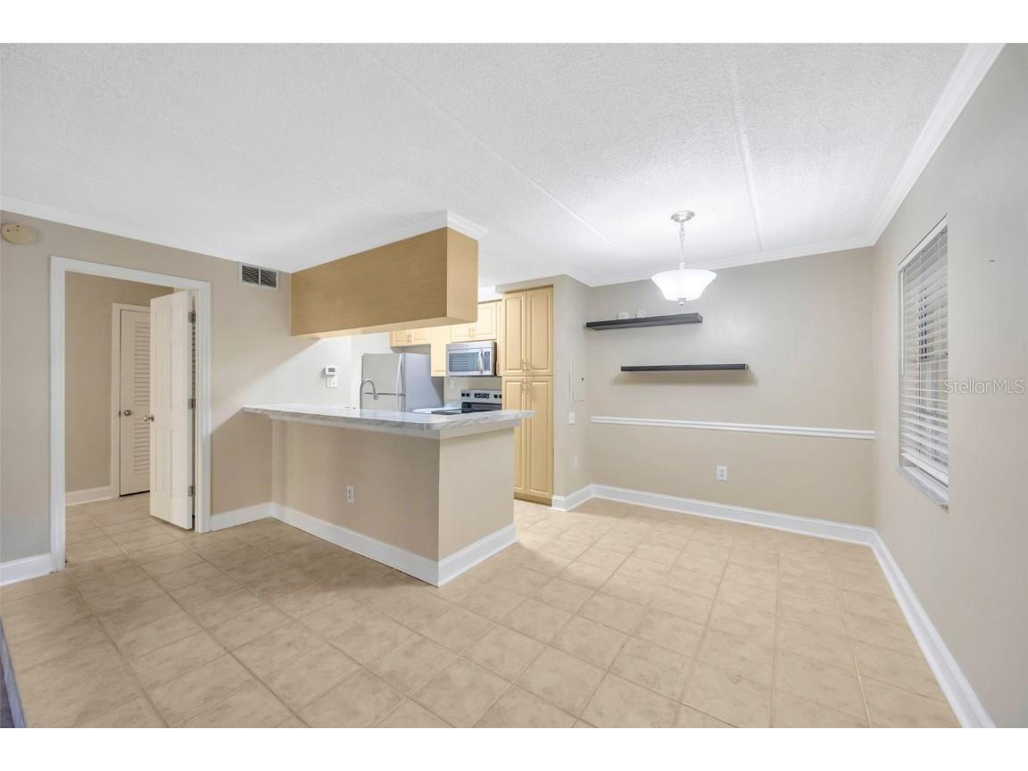 5305 San Sebastian Court #127 Tampa FL 33609 TB8421444 image5