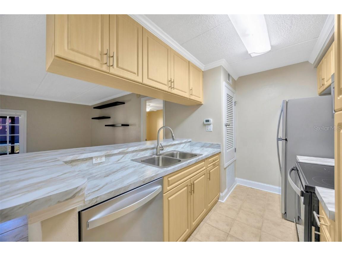 5305 San Sebastian Court #127 Tampa FL 33609 TB8421444 image7