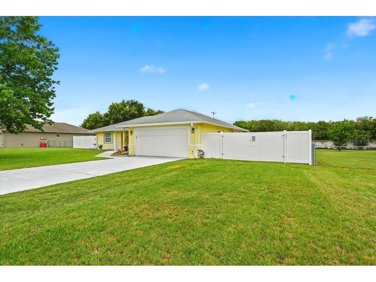 5305 Tillery Road Lakeland FL 33812 - BANANA LAKE L4962782 image3