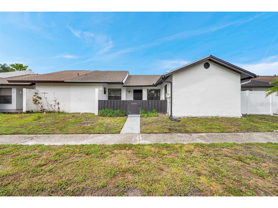 5306 Marlwood Court Tampa FL 33624 TB8388949 image1