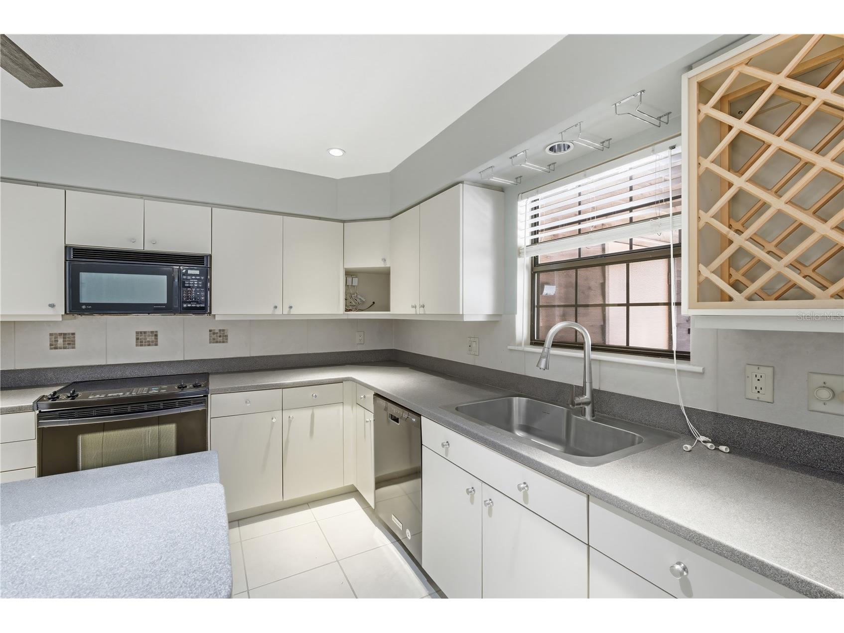 5306 Ridgewell Court Tampa FL 33624 TB8478311 image9