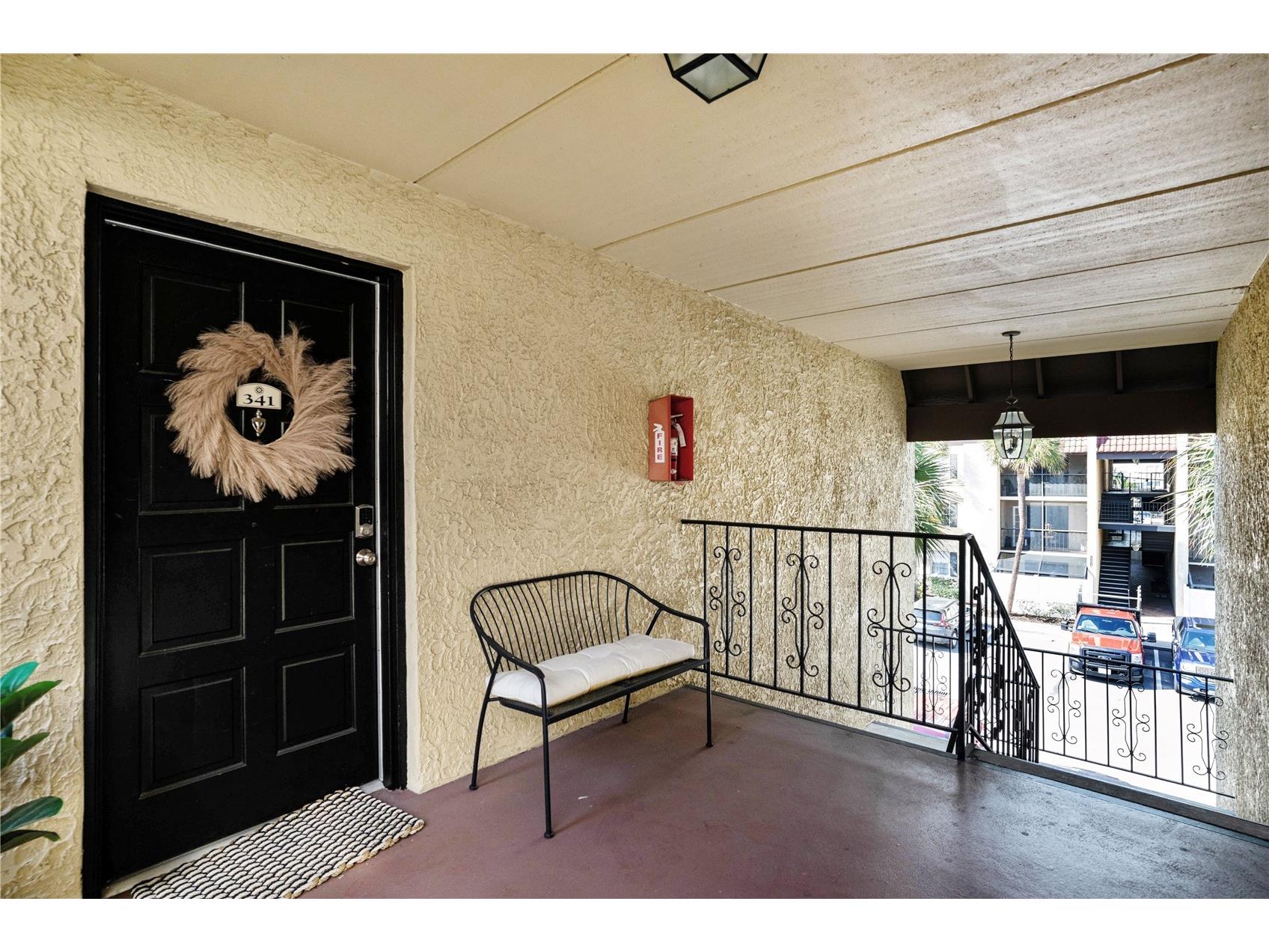 5306 Santa Rosa Court #341 Tampa FL 33609 TB8485881 image1