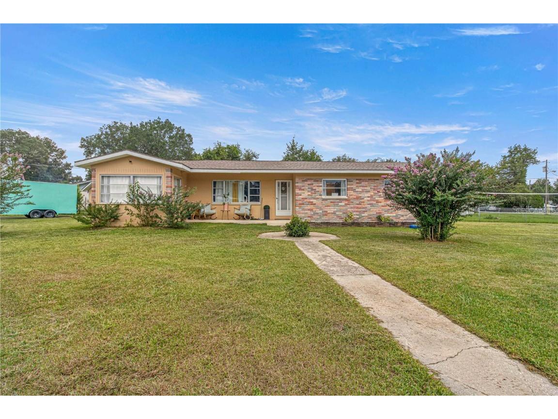 5306 SE 107th Place Belleview FL 34420 OM663662 image1