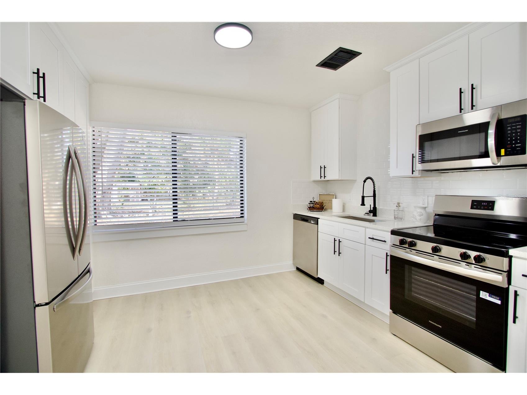 5307 Berkley Road New Port Richey FL 34652 W7883248 image7
