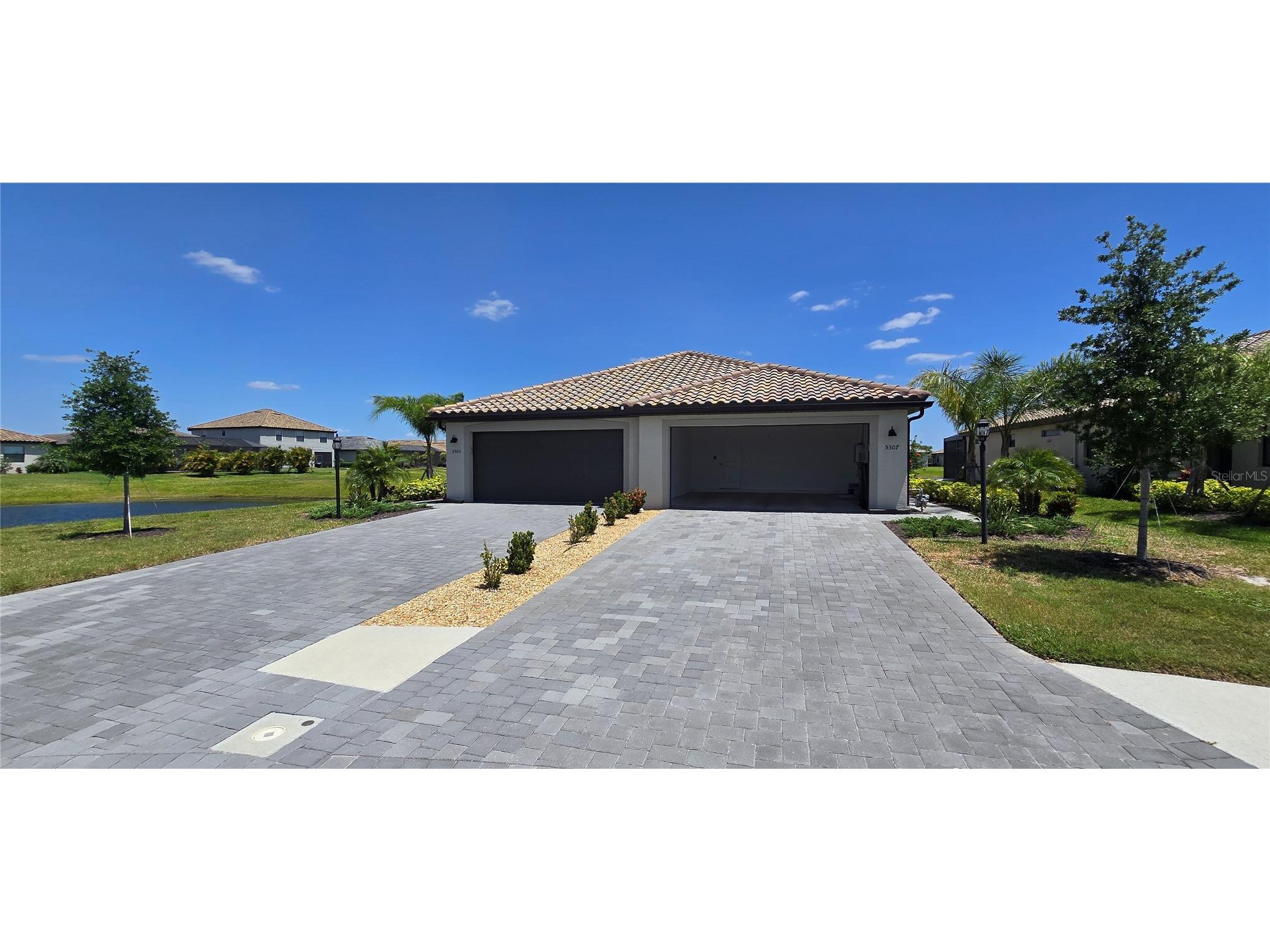 5307 Crystal Harbor Cove Bradenton FL 34211 A4691197 image2