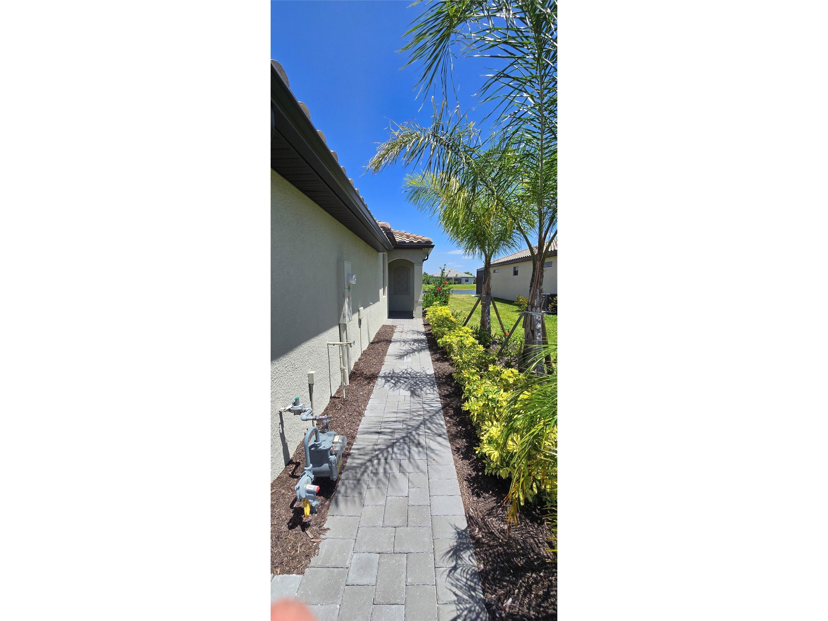 5307 Crystal Harbor Cove Bradenton FL 34211 A4691197 image3