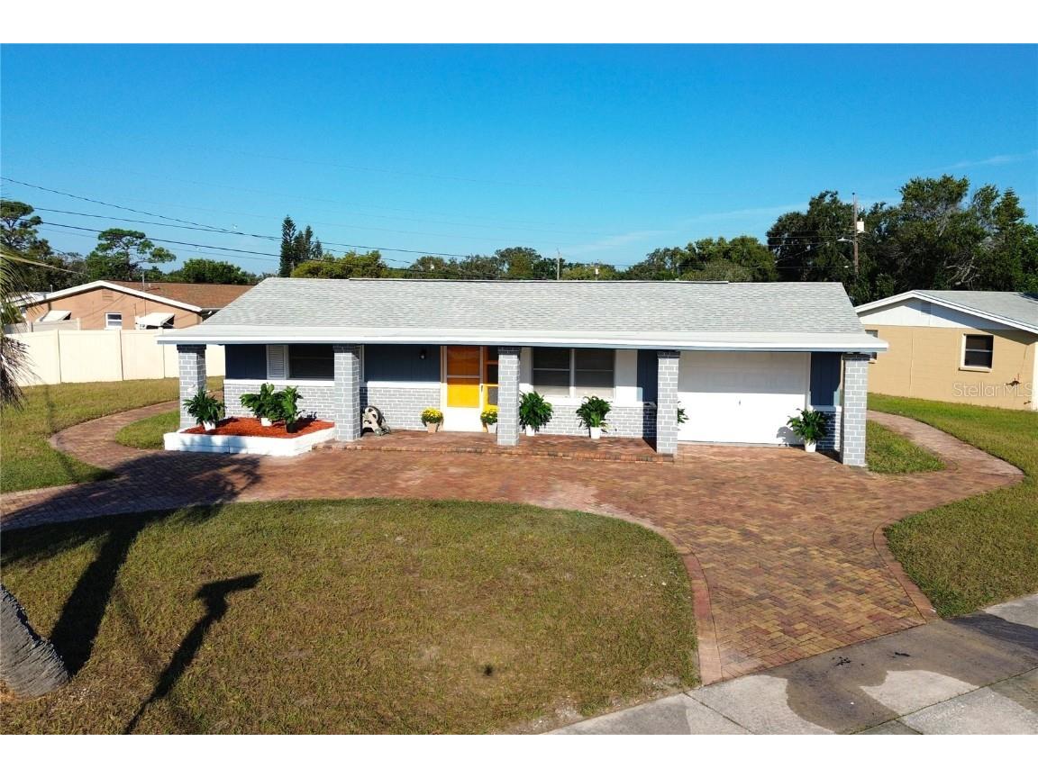 5307 Forest Hills Drive Holiday FL 34690 W7880137 image1