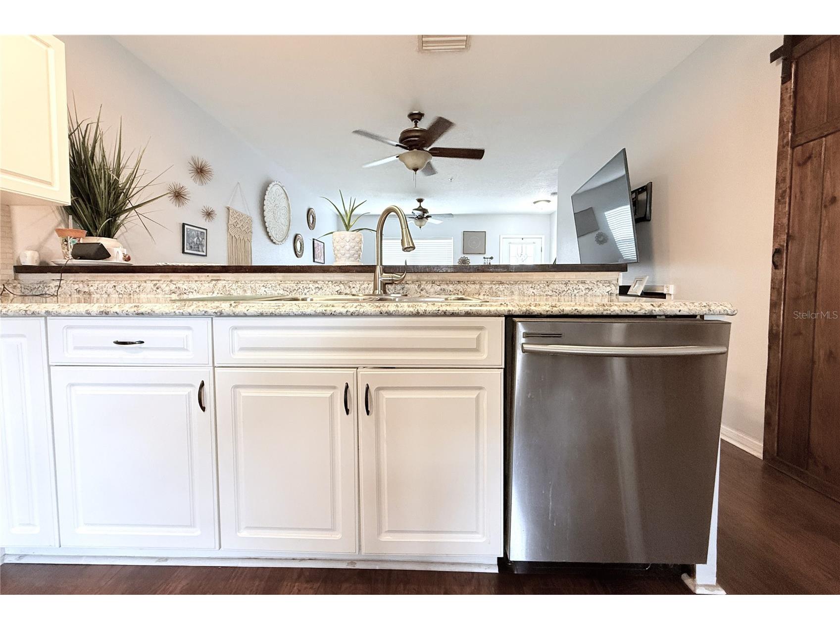 5307 Terraza Court Temple Terrace FL 33617 TB8505511 image11