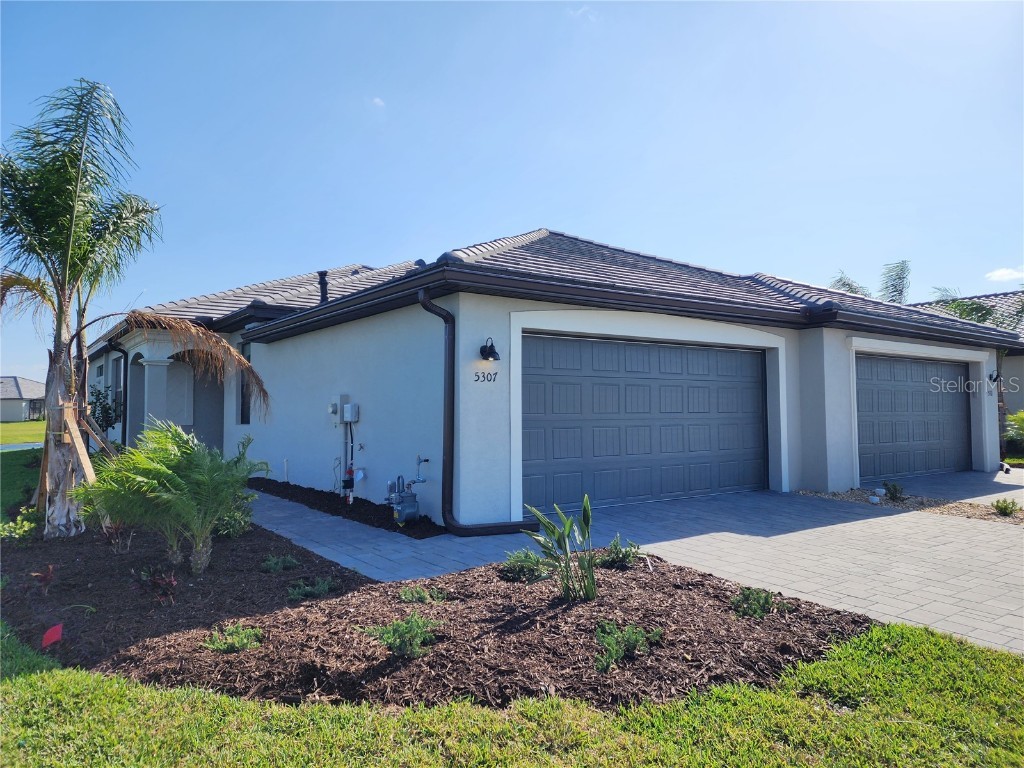 5307 White Sand Cove Lakewood Ranch FL 34211 A4618019 image1