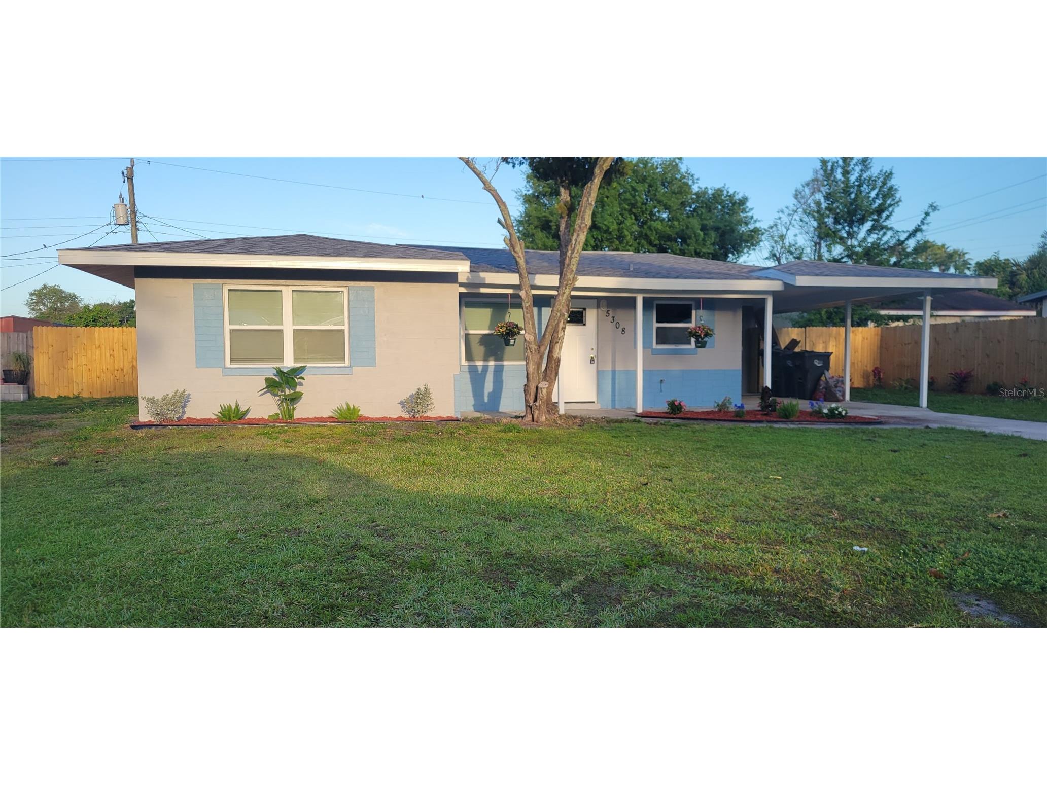 5308 6th Street E Bradenton FL 34203 A4688852 image1