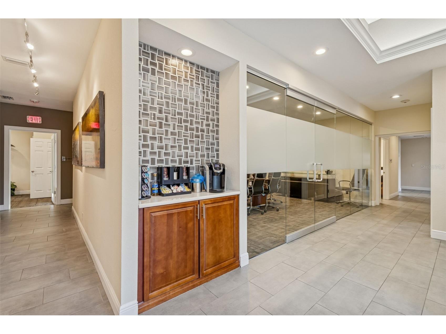 5308 Central Avenue Saint Petersburg FL 33707 TB8510646 image13