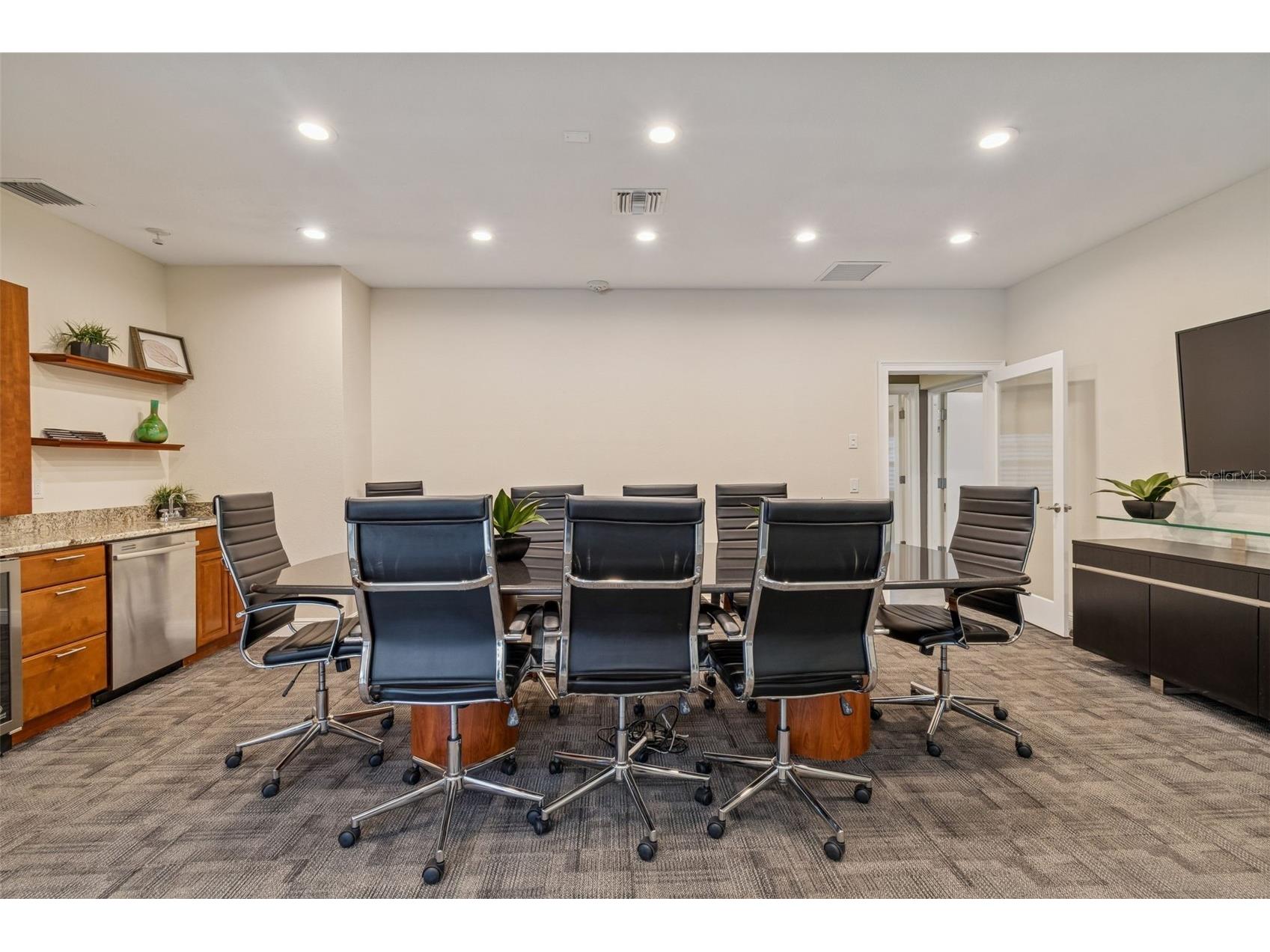 5308 Central Avenue Saint Petersburg FL 33707 TB8510646 image14