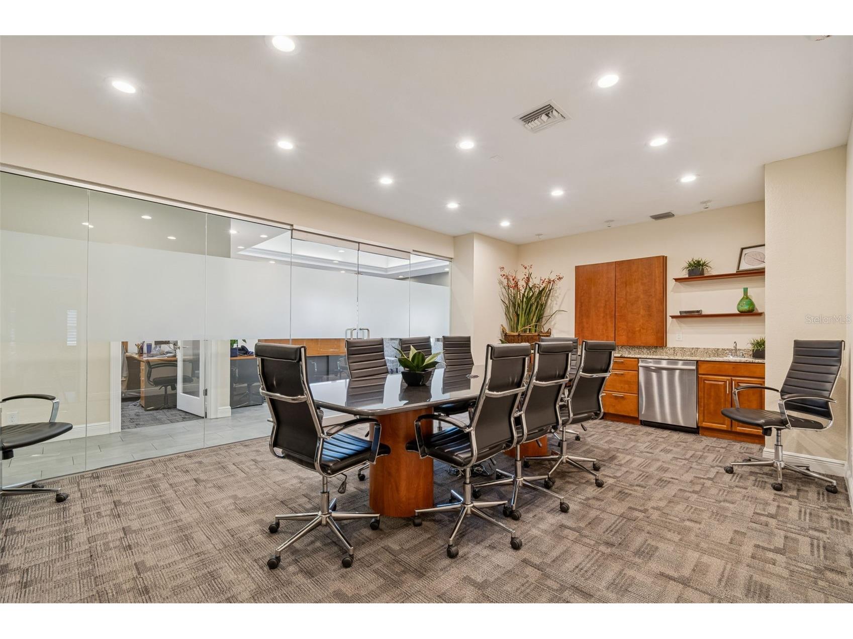5308 Central Avenue Saint Petersburg FL 33707 TB8510646 image17