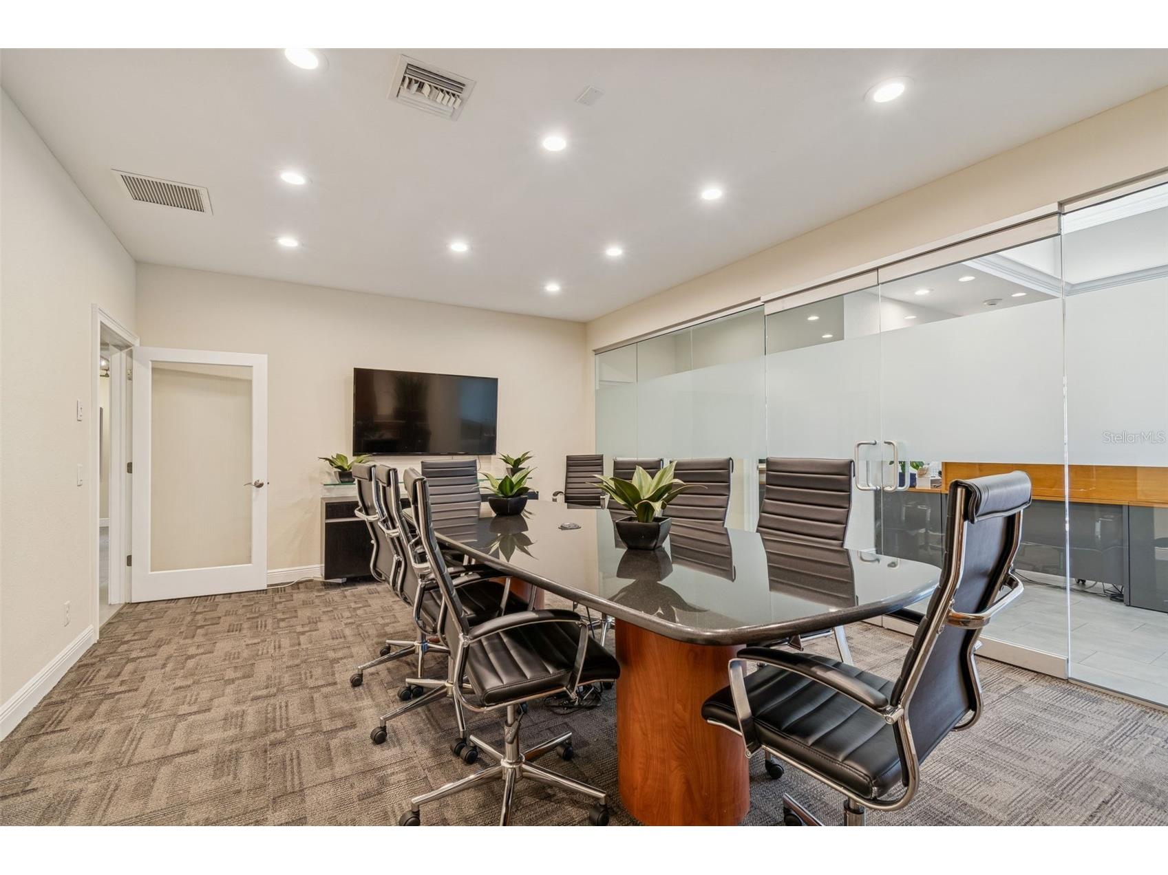 5308 Central Avenue Saint Petersburg FL 33707 TB8510646 image18