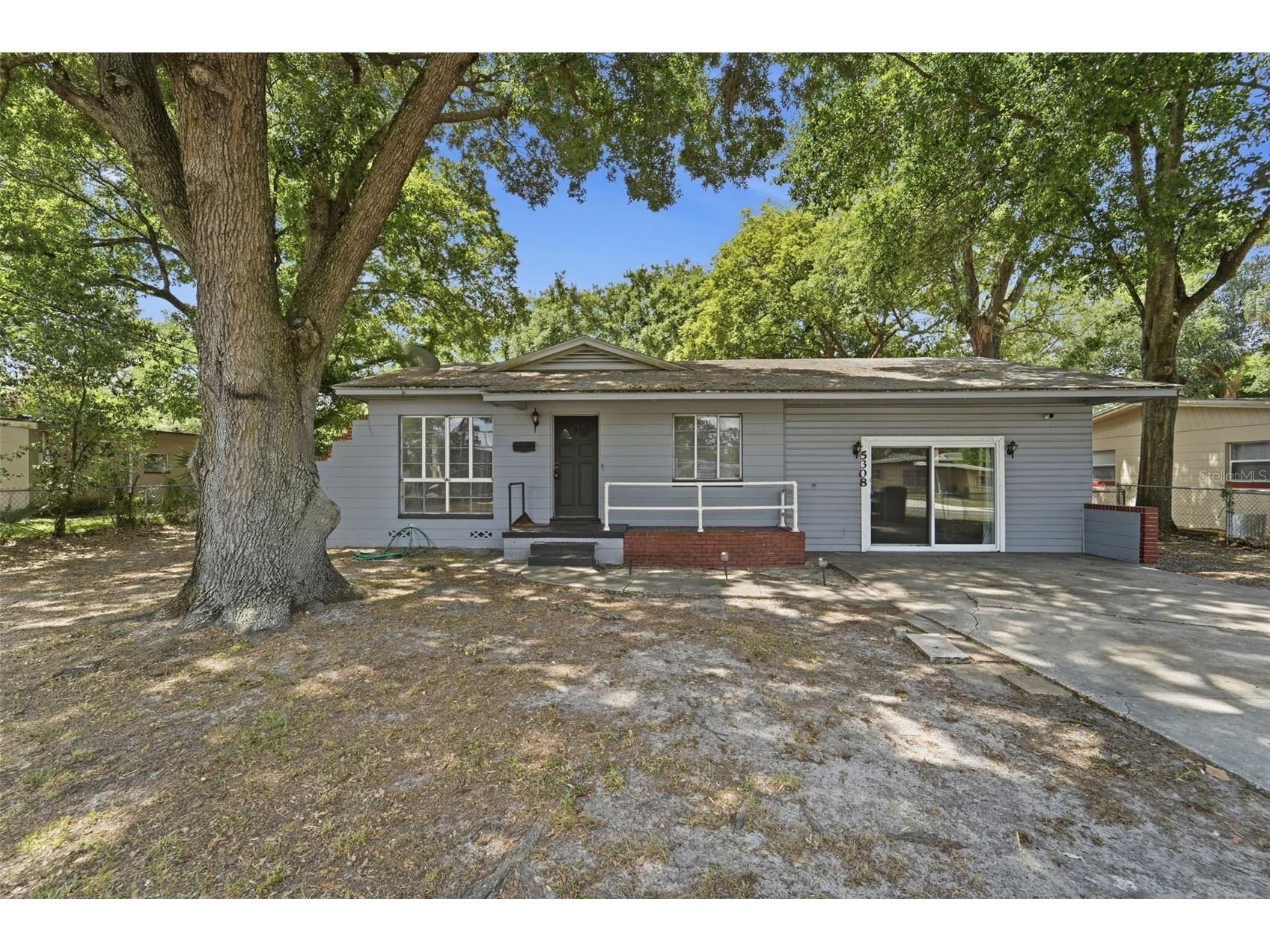 5308 Golf Club Parkway Orlando FL 32808 O6405034 image1