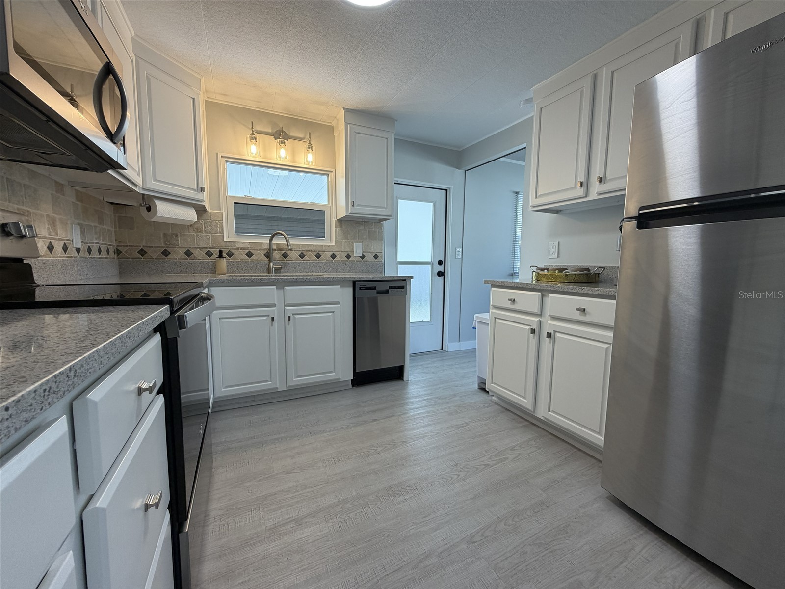 5308 Tri Par Drive Sarasota FL 34234 A4689063 image21
