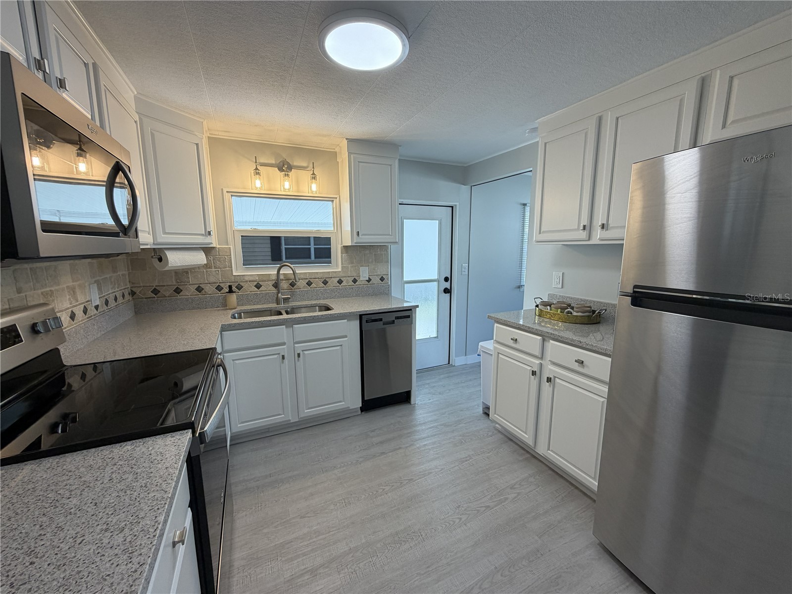 5308 Tri Par Drive Sarasota FL 34234 A4689063 image22
