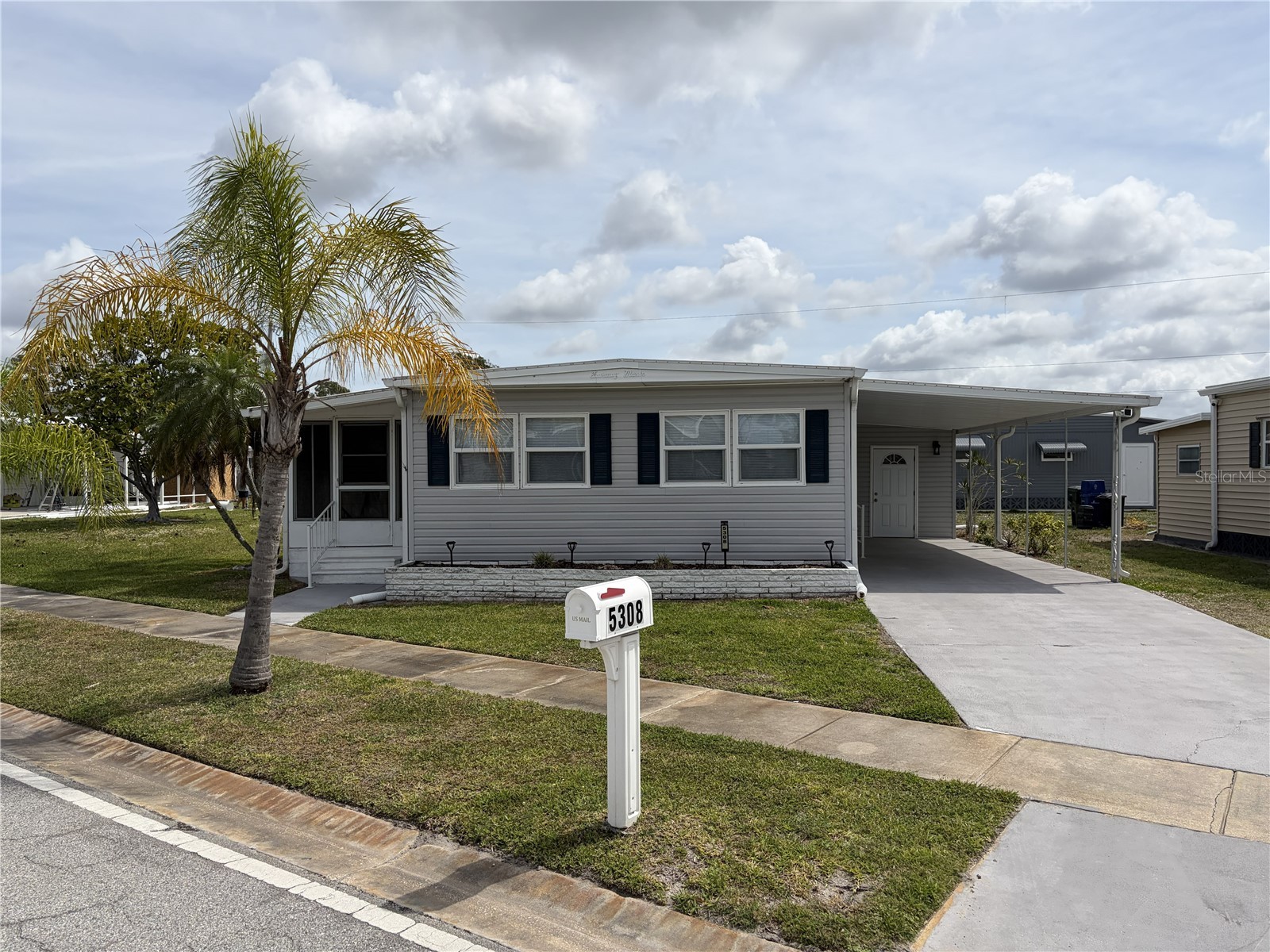 5308 Tri Par Drive Sarasota FL 34234 A4689063 image3