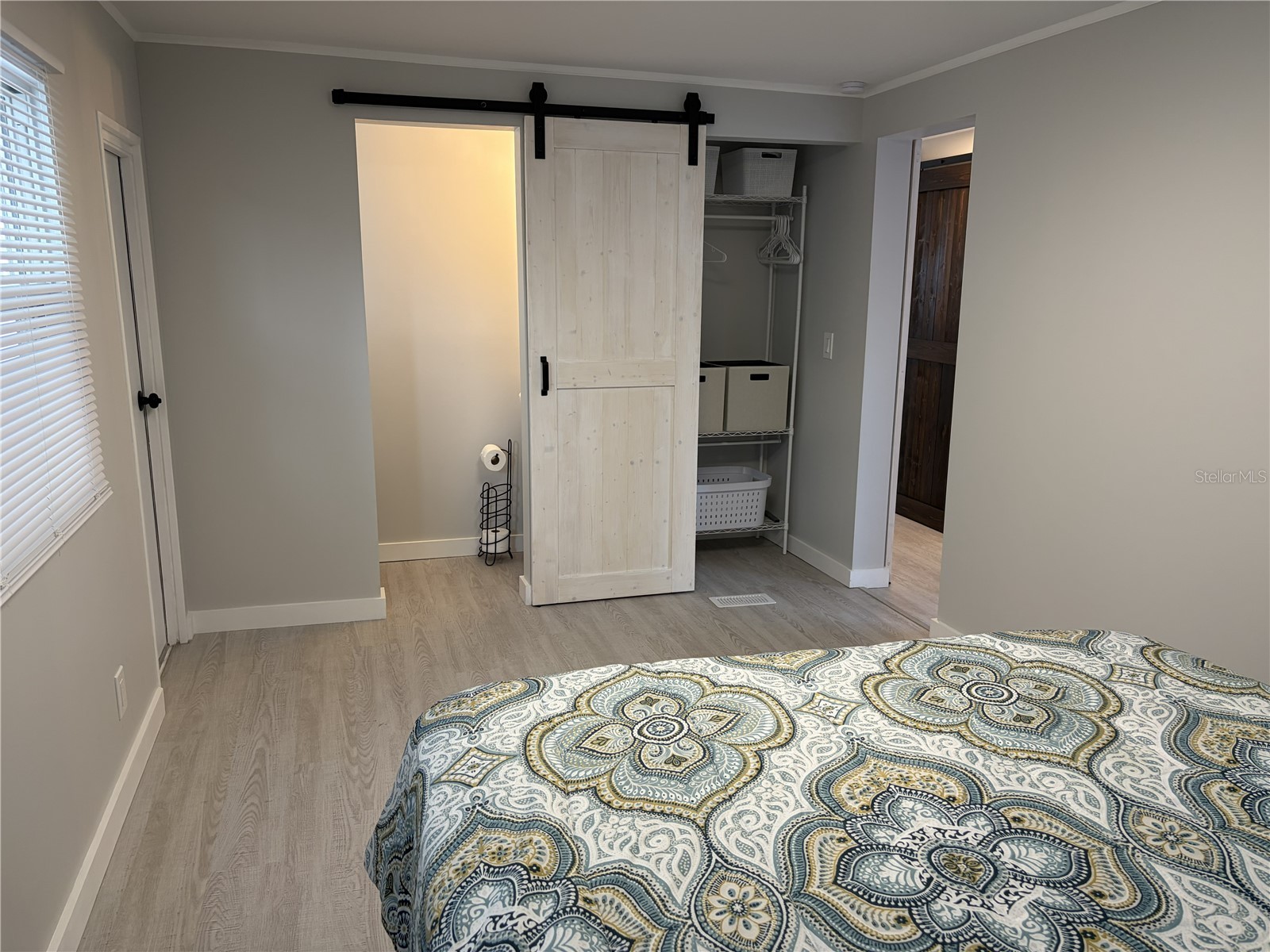 5308 Tri Par Drive Sarasota FL 34234 A4689063 image32