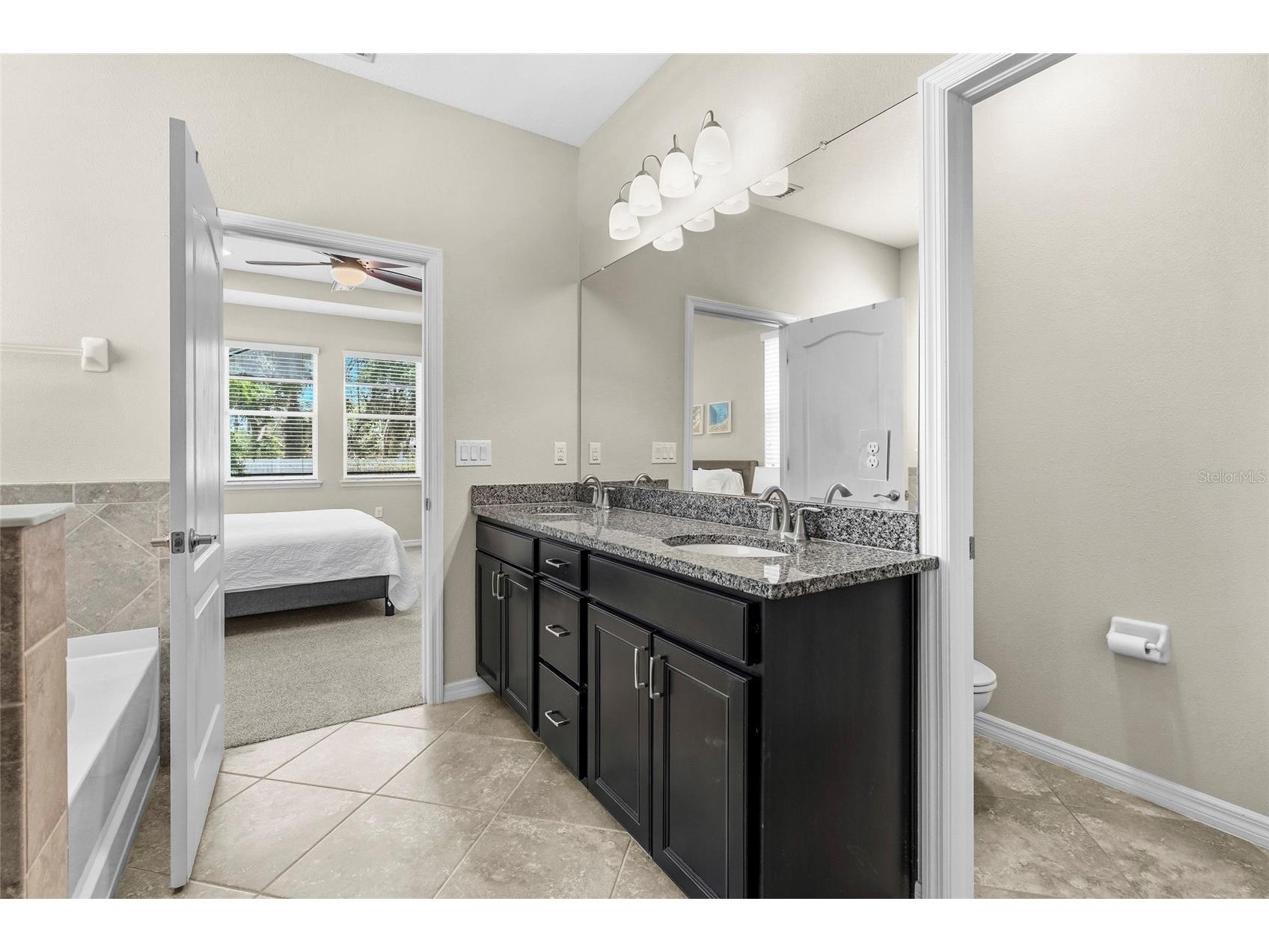 5309 Charlie Brown Lane Sarasota FL 34233 A4691590 image18