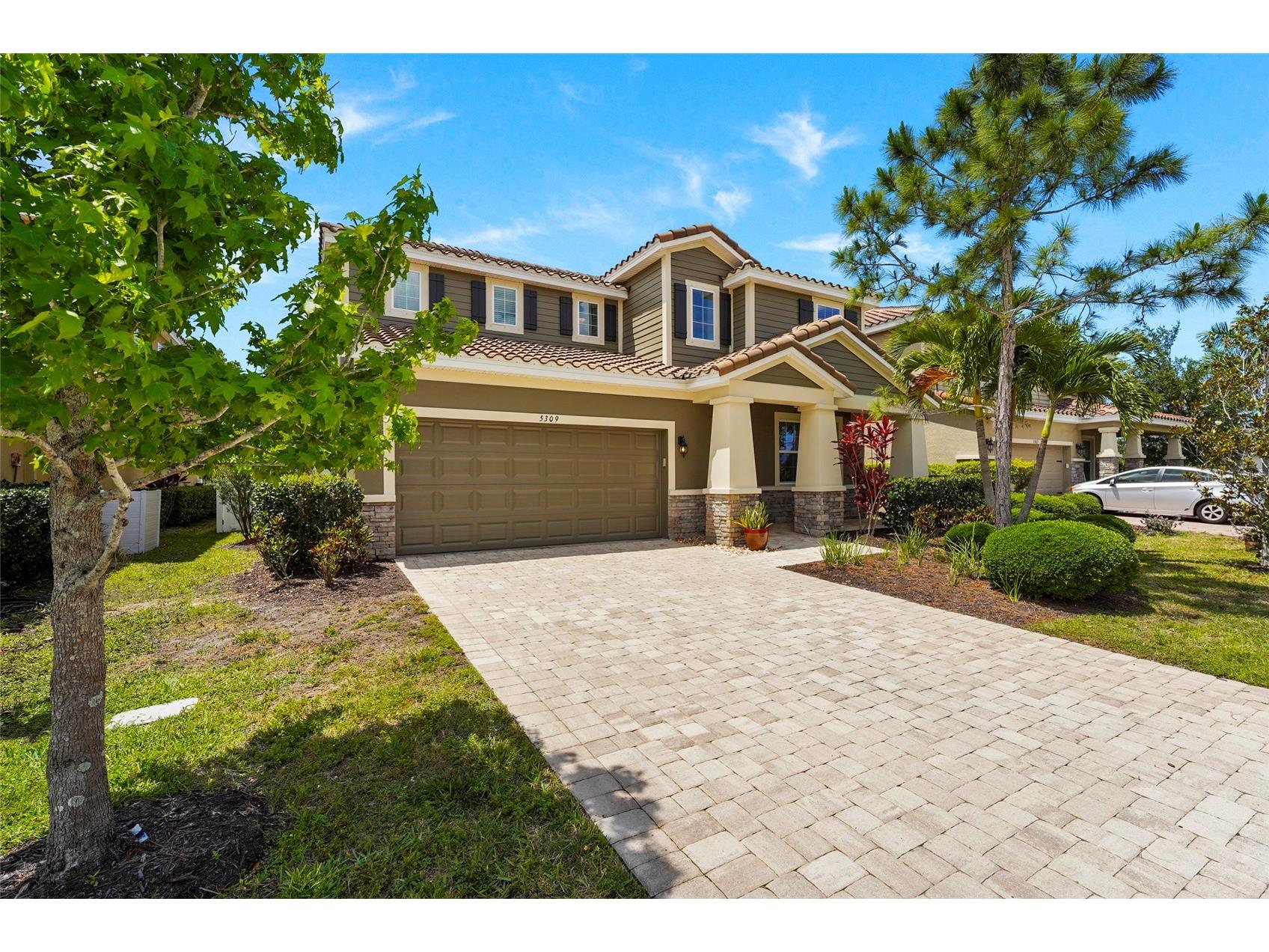 5309 Charlie Brown Lane Sarasota FL 34233 A4691590 image2